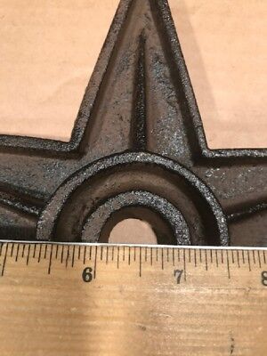 Center Hole Texas Star Rustic Cast Iron X-Large Decor 9" (Set of 2) 17-2105 Без бренда 0170-02105 - фотография #12