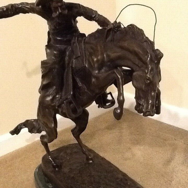LARGE BRONCO BUSTER BRONZE ON MARBLE STATUE REPRODUCTION BY FREDERIC REMINGTON  Без бренда - фотография #4