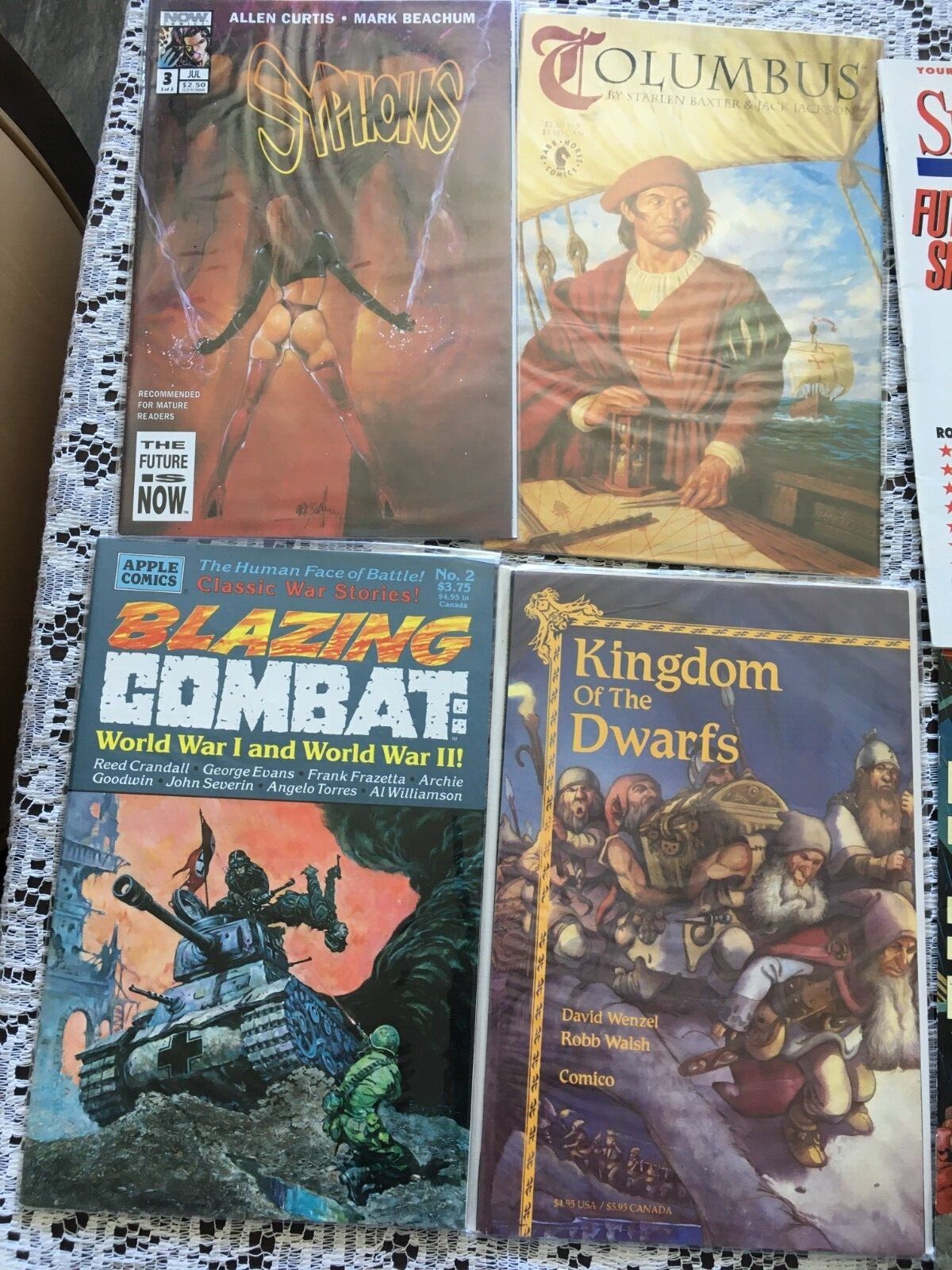 Mixed Lot of 12 Random items Comics syphons combat dwarfs debut columbus starlog Без бренда - фотография #2