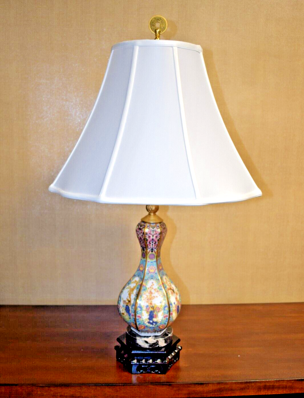 PAIR OF 26" PORCELAIN HEX ANTIQUE REPRODUCTION VASE LAMP   JINGDEZHEN CLASSIC DECOR LAMPS