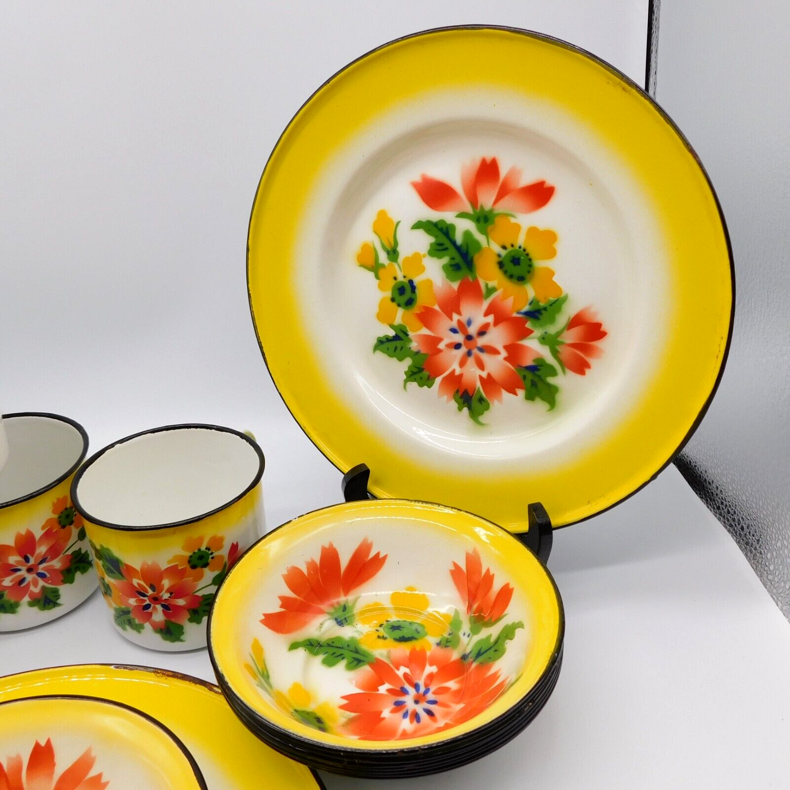 VTG 14 pc Metal Rossini Enamel Ware Floral Set 2 plates 8 bowls 4 cups Hong Kong Rossini - фотография #3