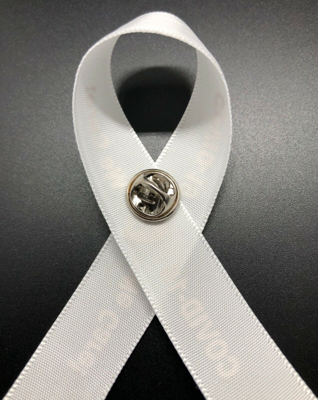 Five (5) Ribbon Pins To Support Health Care Workers for Pandemic Response White Ribbon for Pandemic - фотография #6