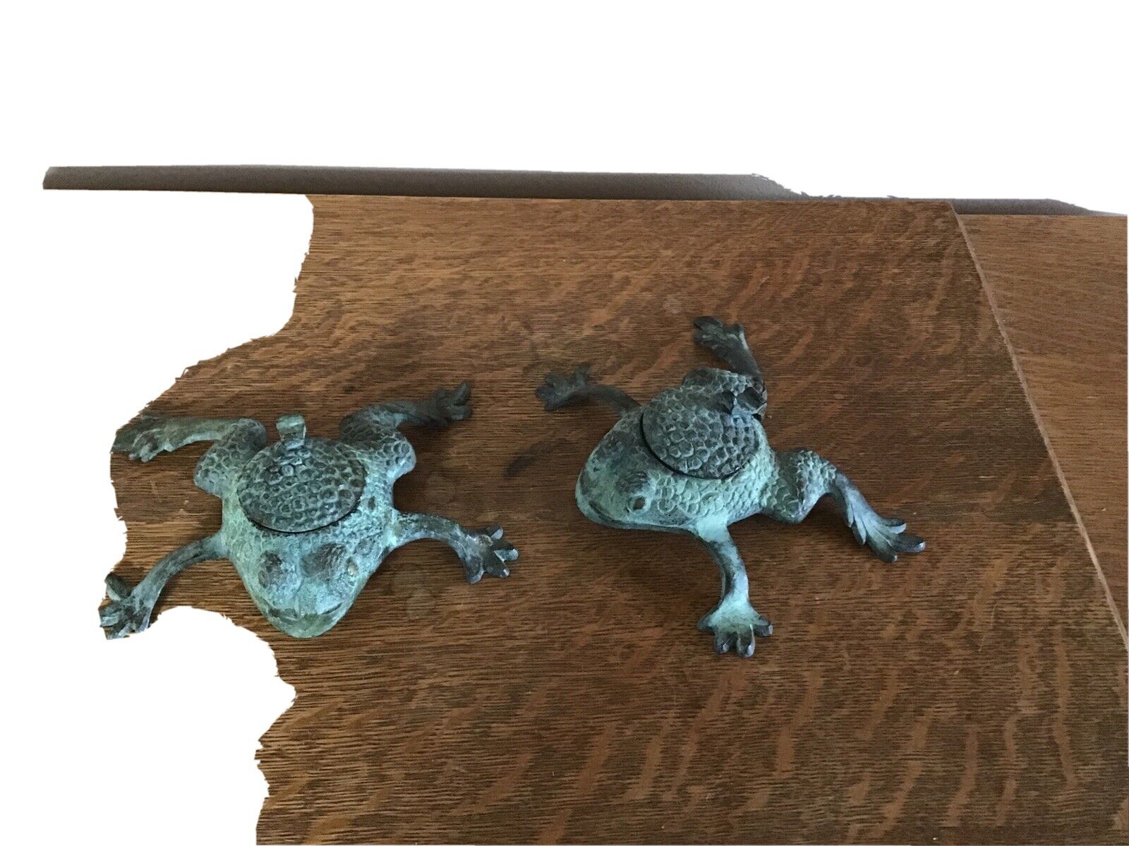 Set of 2 Cast Iron Green Patina Incense Burner, Tea Light Candleholder Frogs Без бренда