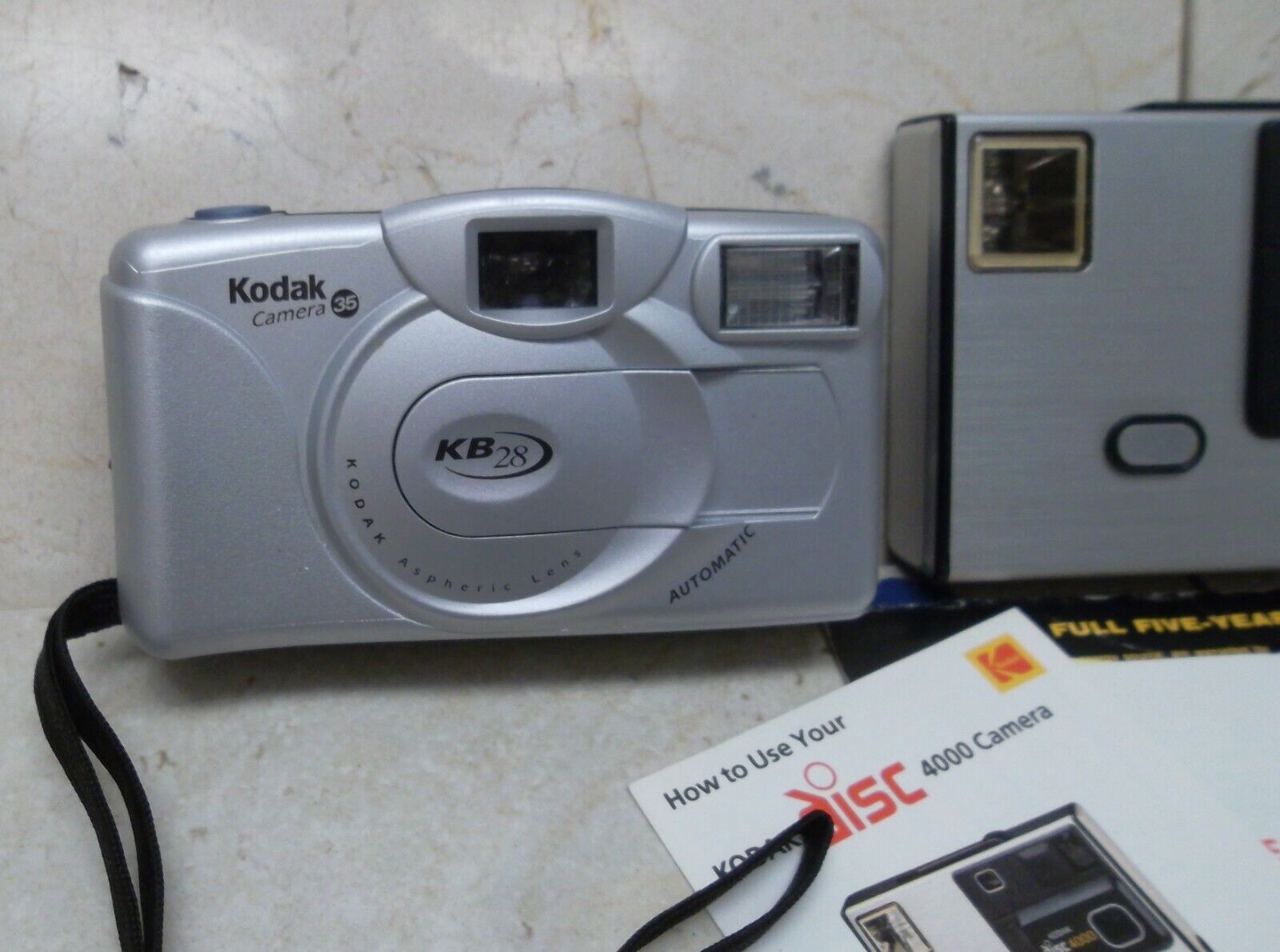 Lot 5 Vintage Kodak Cameras DISC 4000 KB 28 & CAMEO 35mm EKTRALITE 10 STAR 110  Kodak EKTRALITE 10, STAR 110, Disc 4000, Cameo, KB 28 - фотография #5
