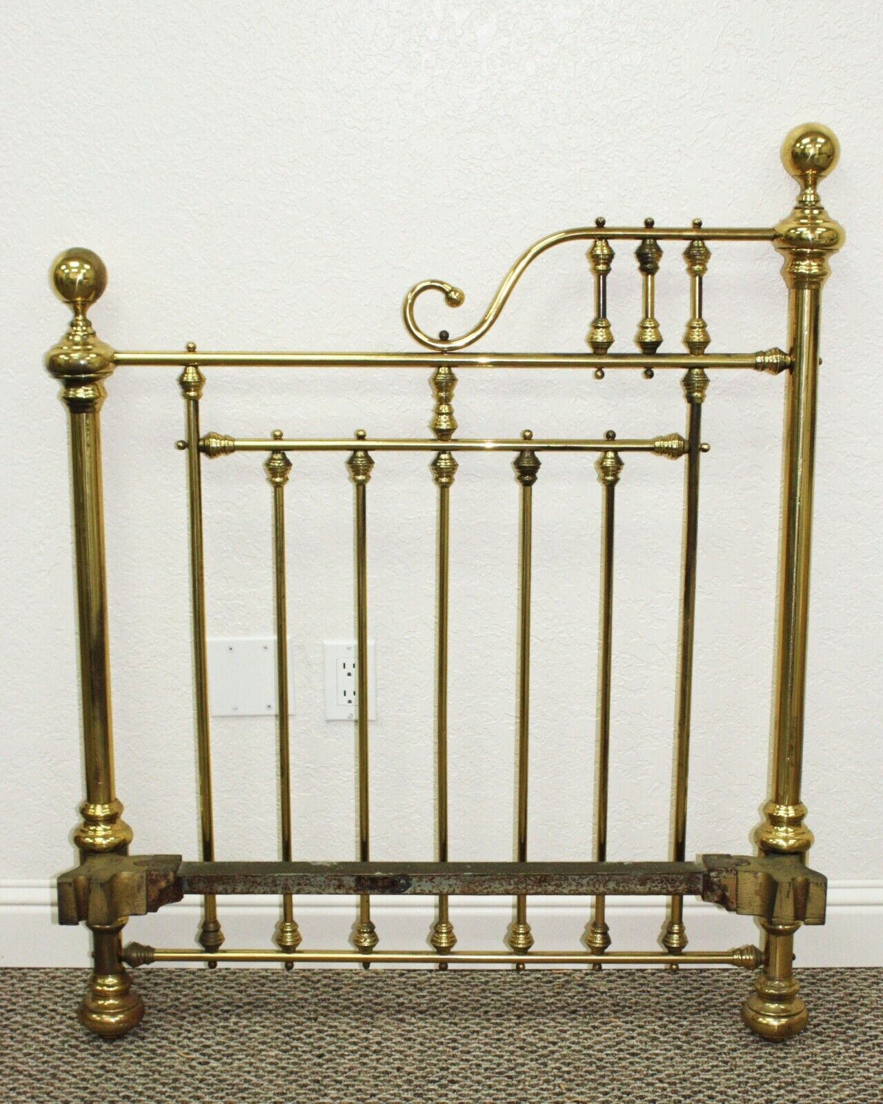 EXTREMELY RARE ANTIQUE PR OF VICTORIAN BRASS TWIN 3/4 BEDS THAT MAKE INTO A KING Без бренда - фотография #11