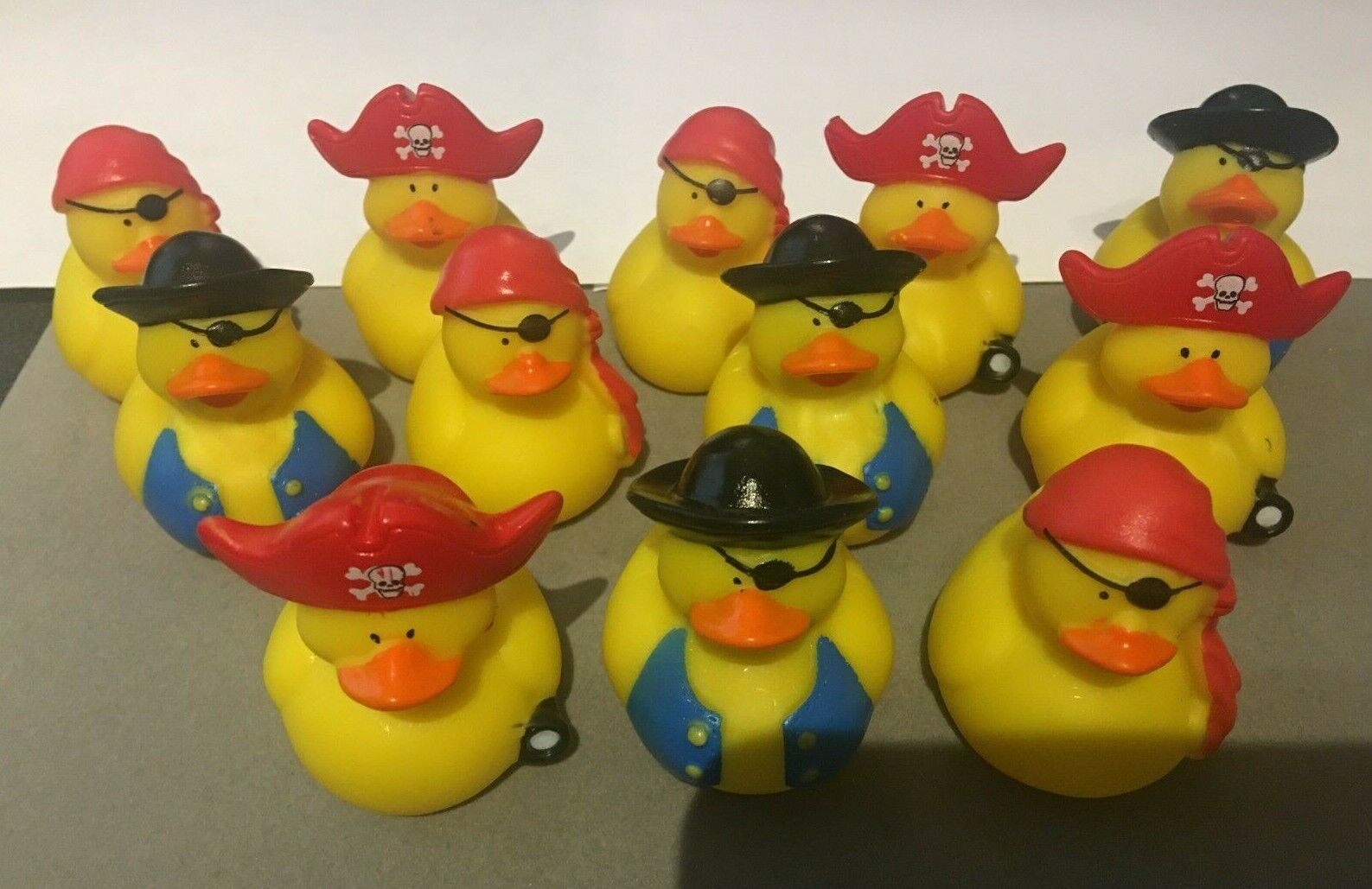 New 12 Lot RUBBER DUCKIES Pirate Ahoy Assorted Ducks Party Celebration 2" x 2" OTC 16/733 - фотография #2