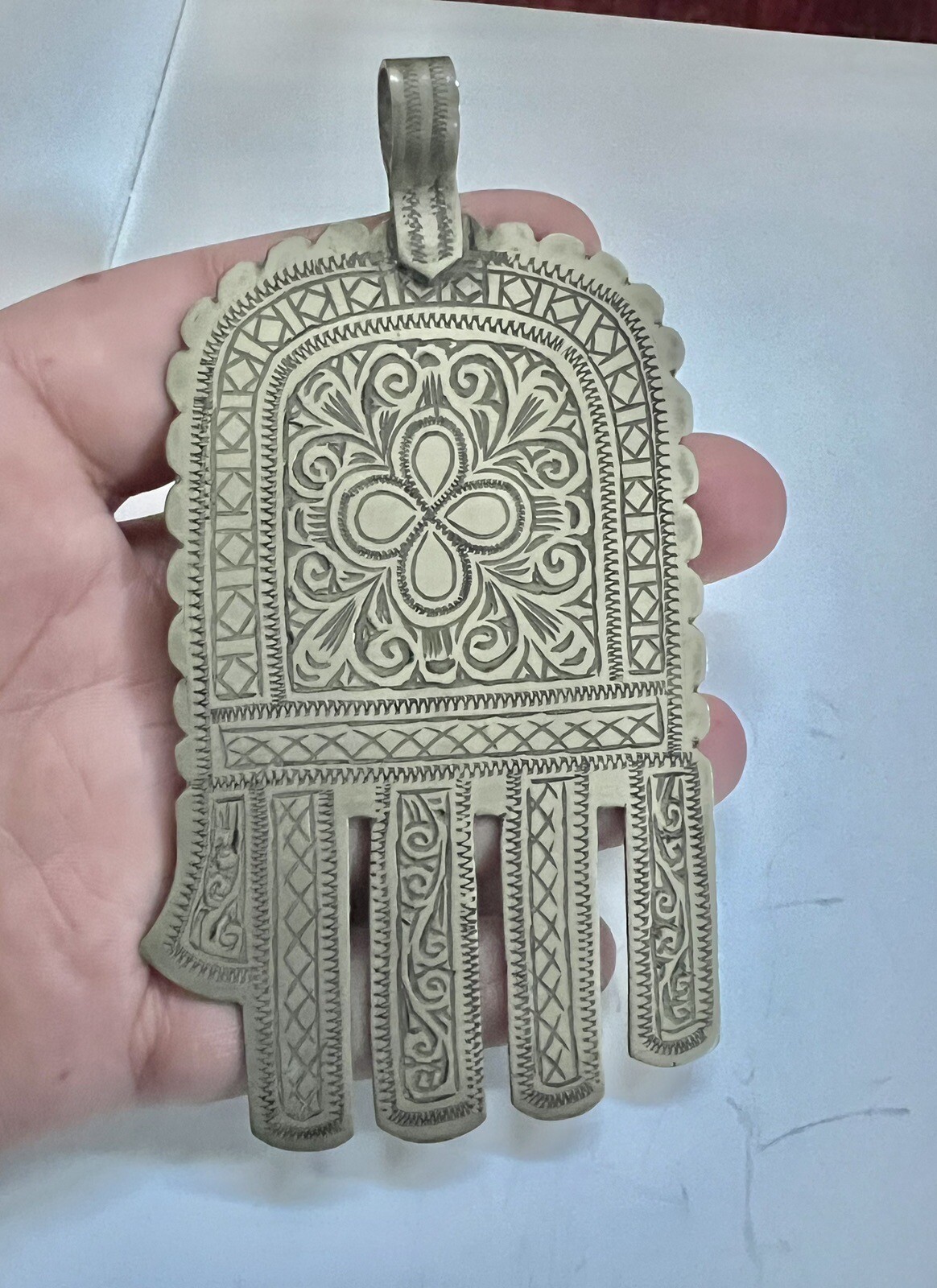 Tribal Khamsa Silver Hand Of Fatima Tuareg Huge Vintage Moroccan Tribal Pendant. Без бренда - фотография #7