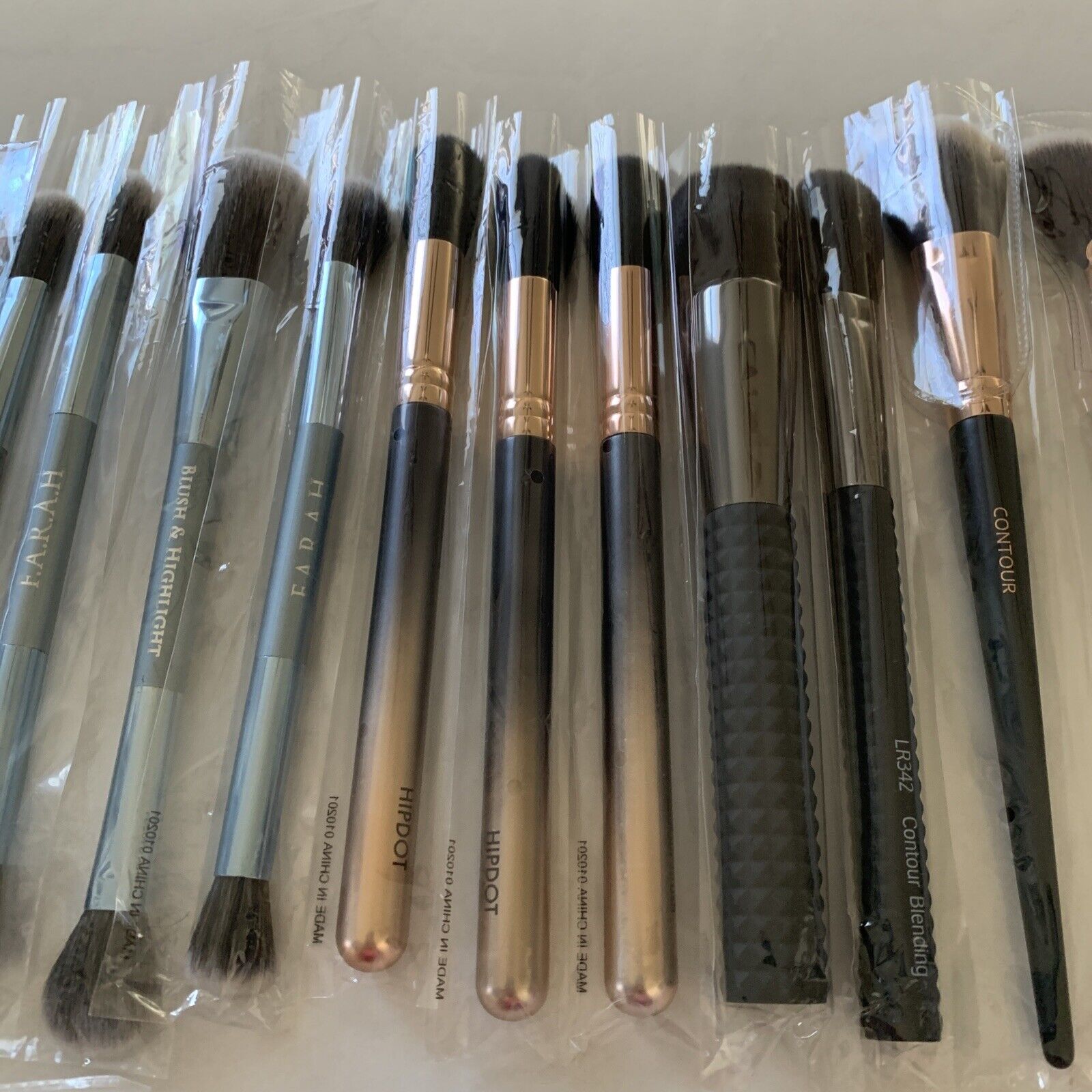 Lot of 25 Makeup Brushes Various Brands + Wholesale Resale Stock Up Gifts  *B19 Unbranded Makeup Brushes - фотография #3