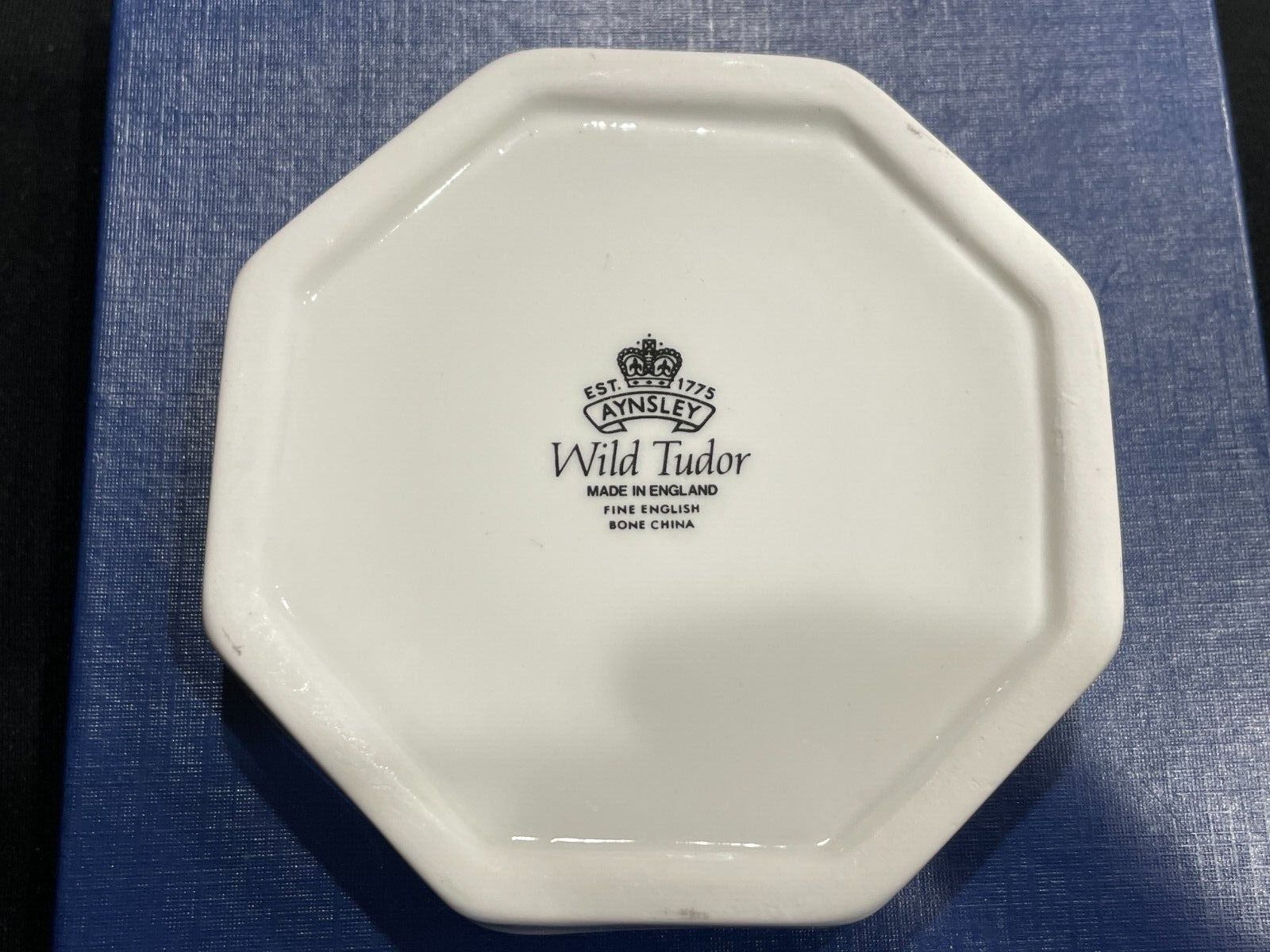 Aynsley Wild Tudor Butter Dish and Knife Mint in Box  Aynsley - фотография #3