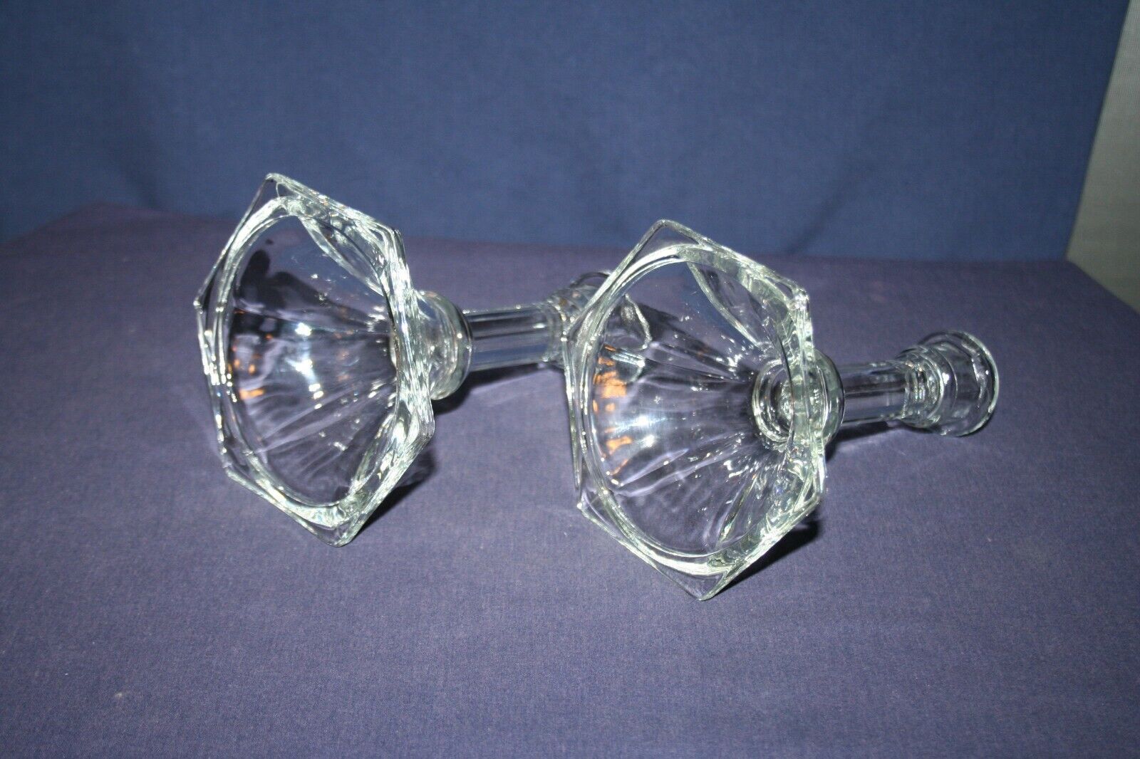 2 Homco Clear Glass 6" Tall Taper Candlesticks with Hexagon-Shaped Base Homco - фотография #4