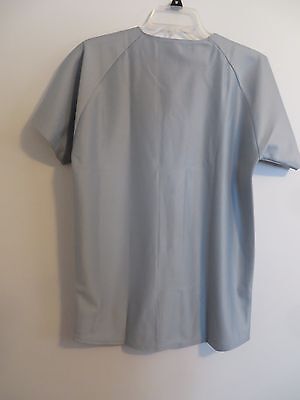 7 New Youth Russell Athletics Grey Short Sleeve V-neck Buttoned Baseball Top (L) Russell Athletic - фотография #3