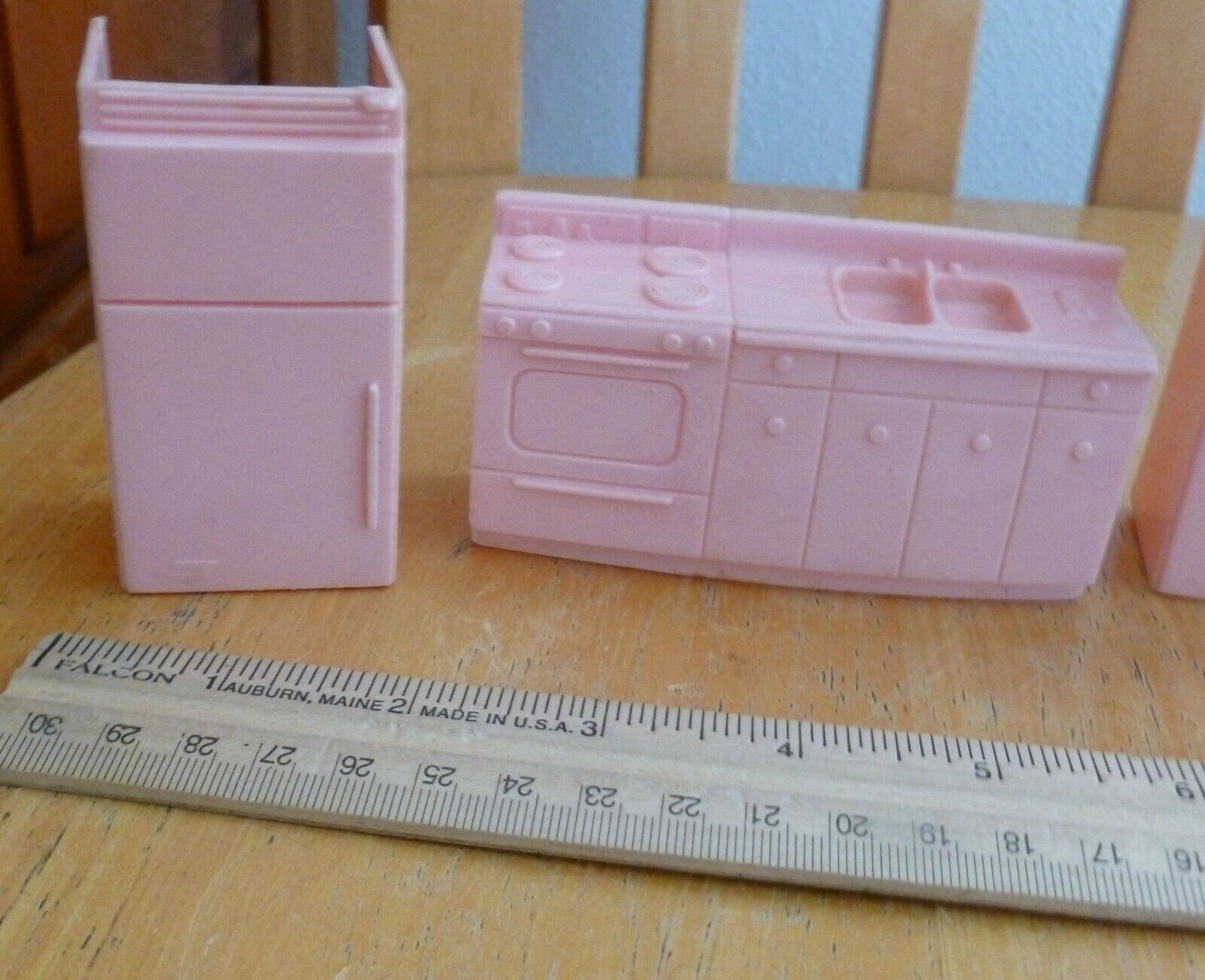 Dollhouse FURNITURE Pink Plastic Kitchen 'FRIDGE, STOVE, Double SINK, CABINETS   Unbranded - фотография #2