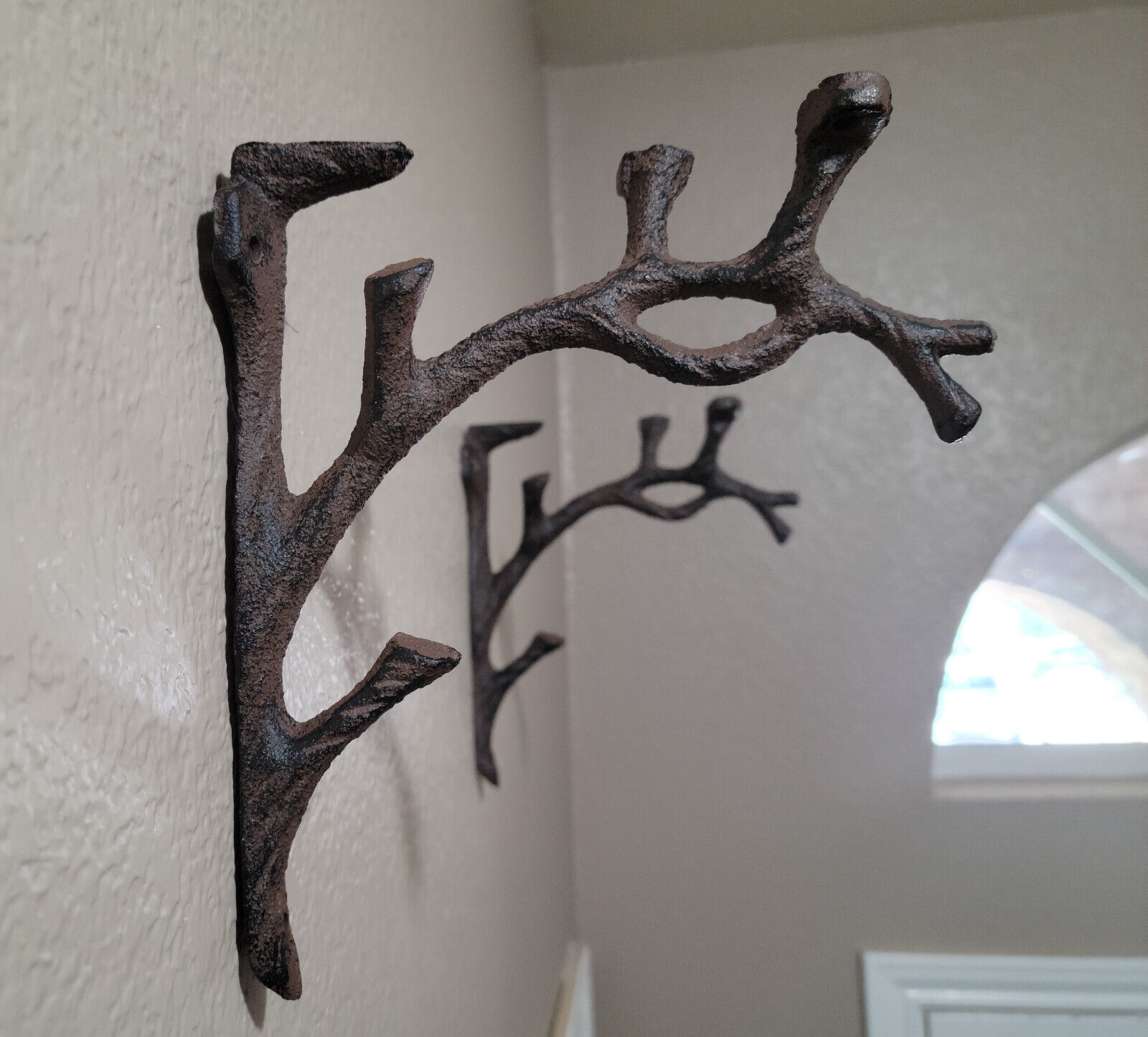 2 Rustic Cast Iron Shelf Bracket Wall Mount Hardware Brace Tree Branch Sculpture Без бренда