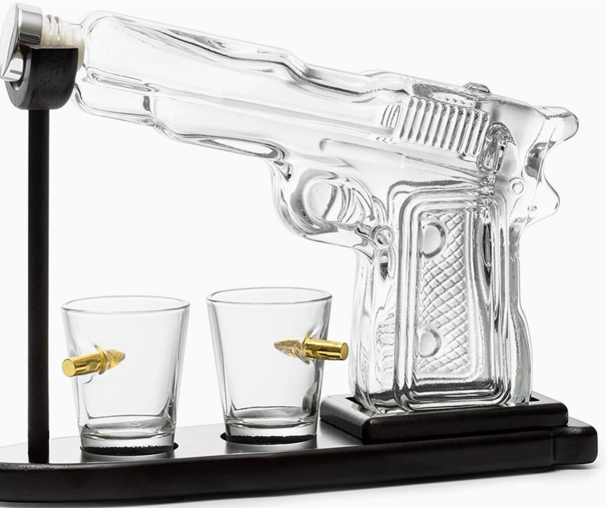 Pistol Gun Decanter Set + 2 Bullet Shot Glasses & Wood Stand Unbranded - фотография #3