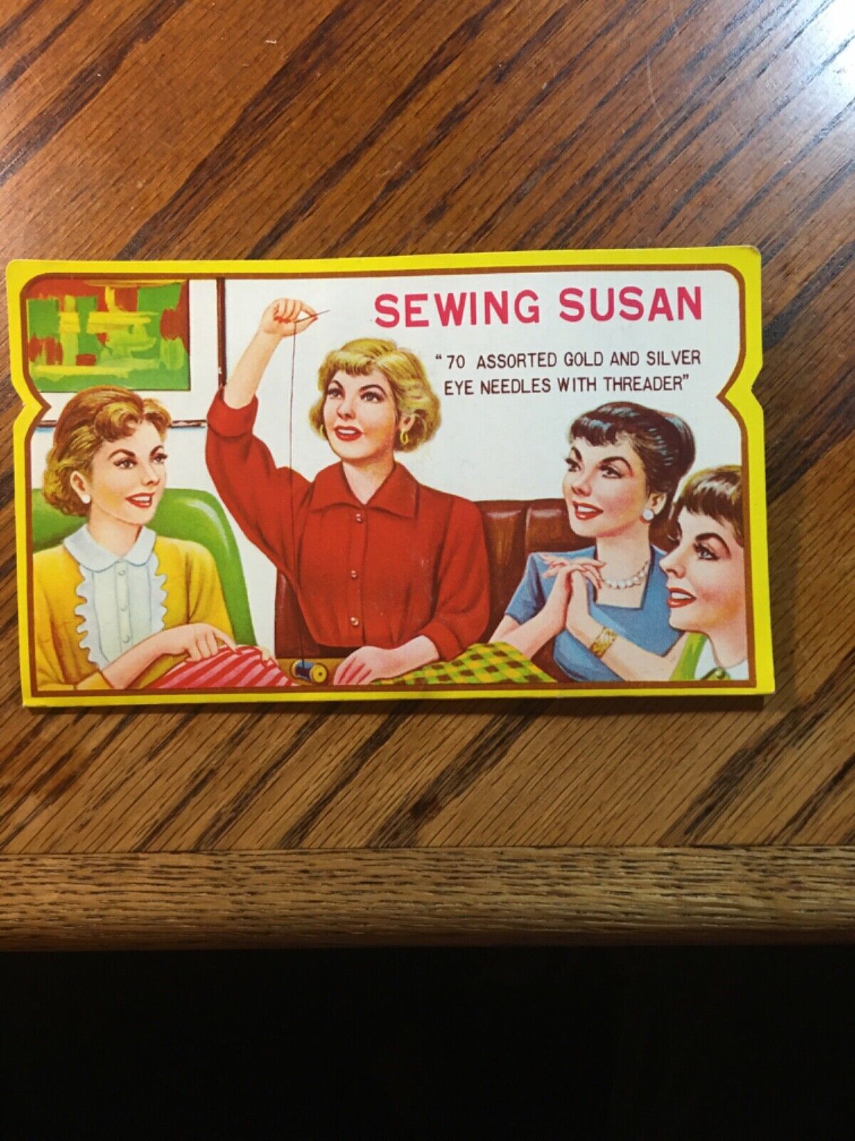vtg new Sewing Susan w/ 70 Gold & Silver Eye Needles w/ Threader Без бренда