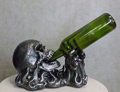 Gargle of Wine Skull Engulfed by Flames - Skeleton Wine Holder Без бренда