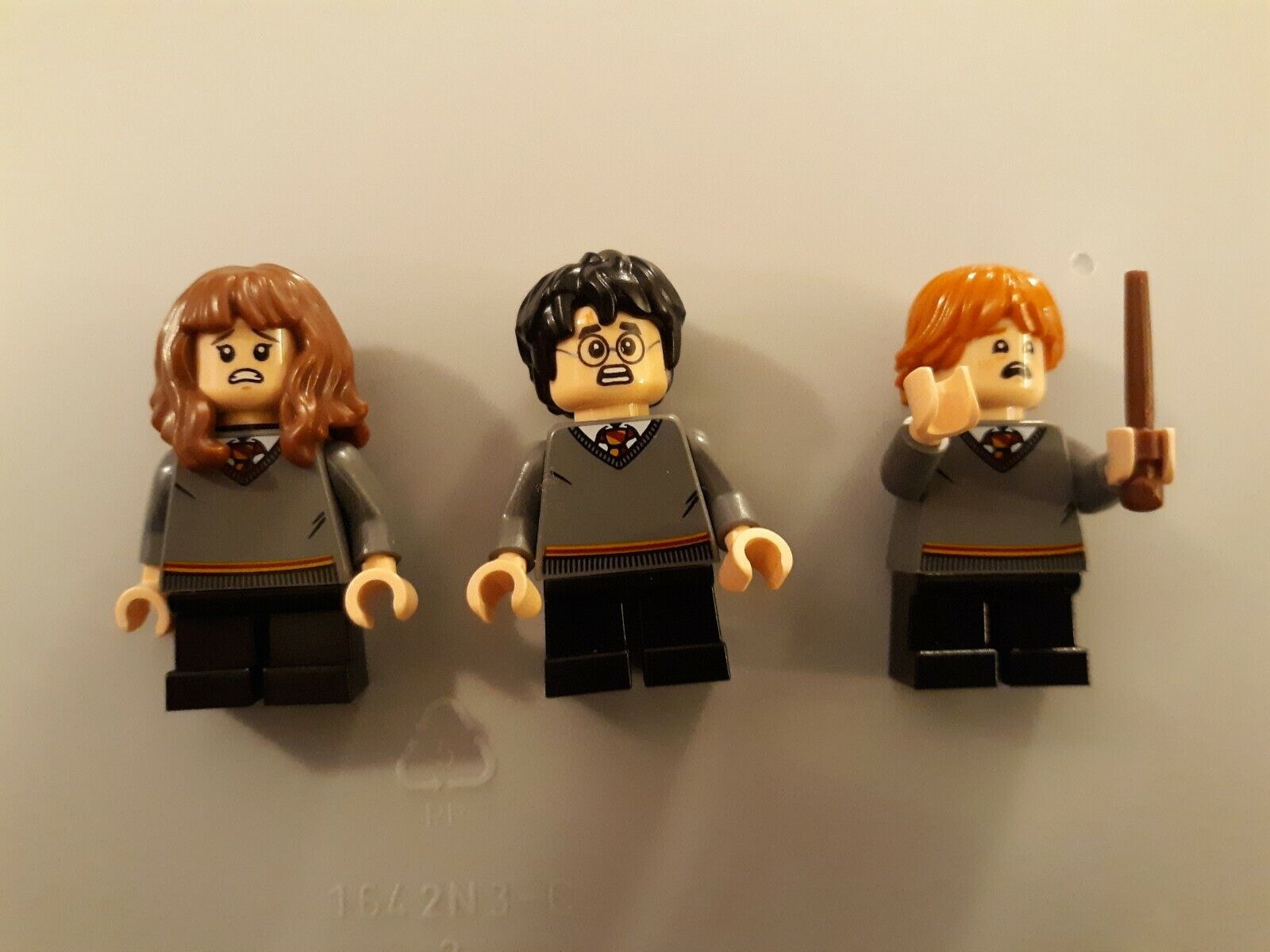 Lego Harry Potter minfigure lot from set75954 Harry Potter Hermoine Ron Weasley LEGO Does Not Apply - фотография #4
