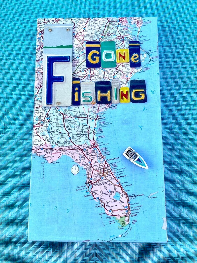 GONE FISHING - original mixed media art Без бренда - фотография #2