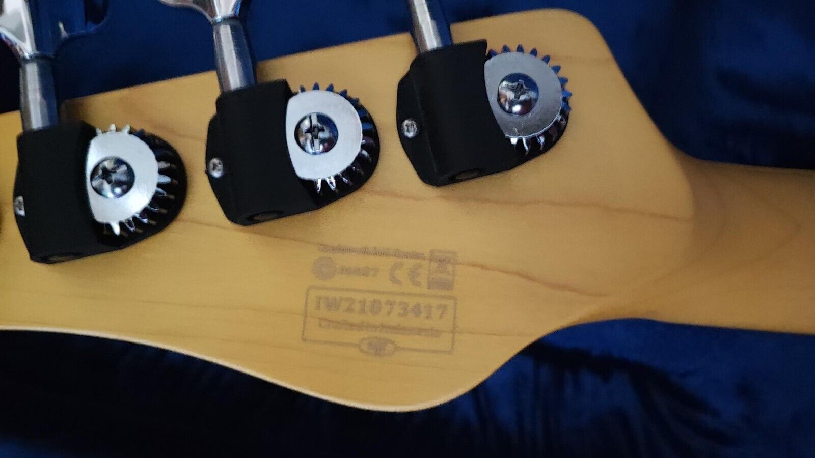 Beautiful New White Schecter CV-4 Bass w/ Maple Neck & Schecter Hard Shell Case Schecter Schecter CV-4 - фотография #13