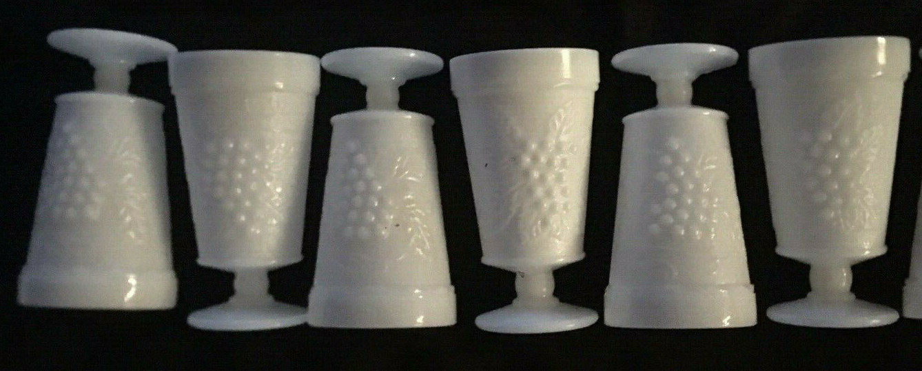 VINTAGE Milk Glass Goblets 8 oz. GRAPES ON A VINE 6-Piece Set  Anchor Hocking - фотография #4