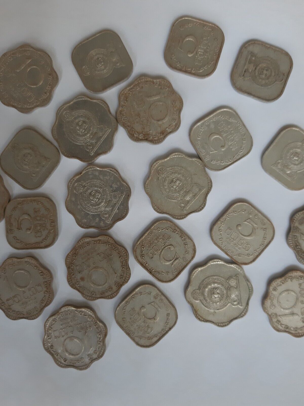 SRI LANKAN COINS. SOUTH ASIA ISLAND. OLD COLLECTIBLE MONEY RUPEES 10 CENTS Без бренда
