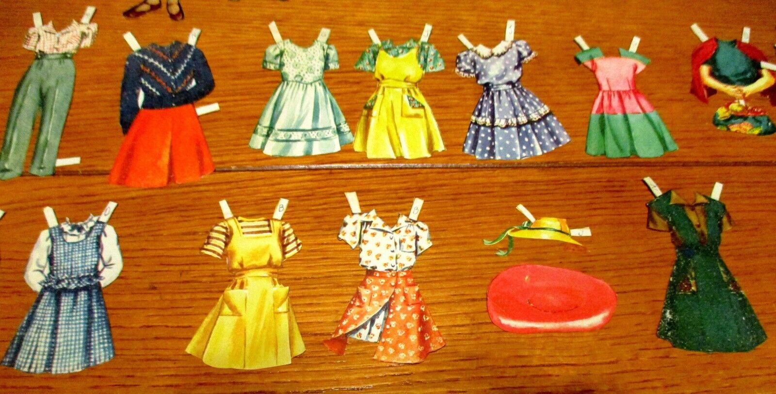 Vintage Paper Doll and Outfit Lot (75) W/15 Dolls & 60 Outfits   NICE!!!!     #3 Unbranded - фотография #5