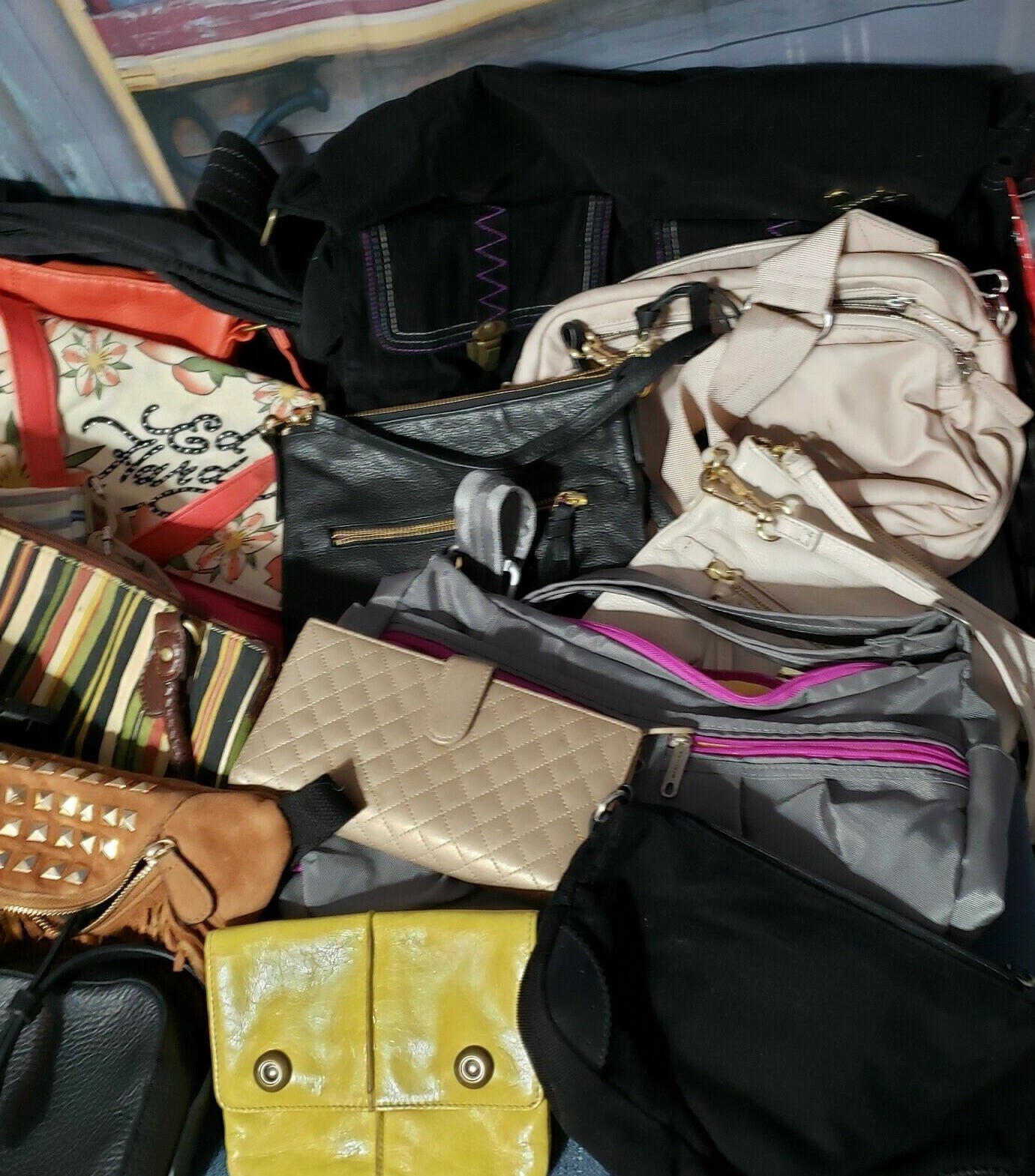 Lot of 23 Purses Handbags Bag Wallets Fanny Roxy Relic Tyler Rodan Madden Girl Various Brands - фотография #3