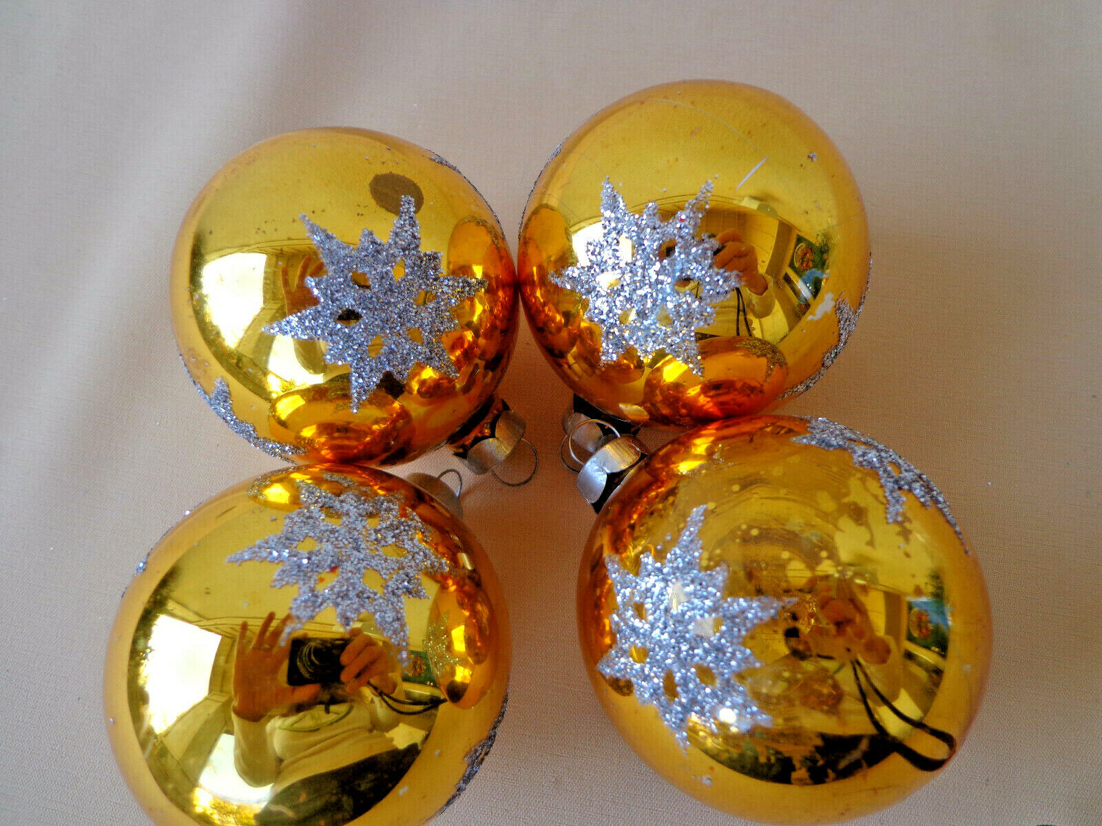 4 Vintage Christmas Ornaments Mercury Glass GOLD Silver Mica Glitter Snowflakes Baugh