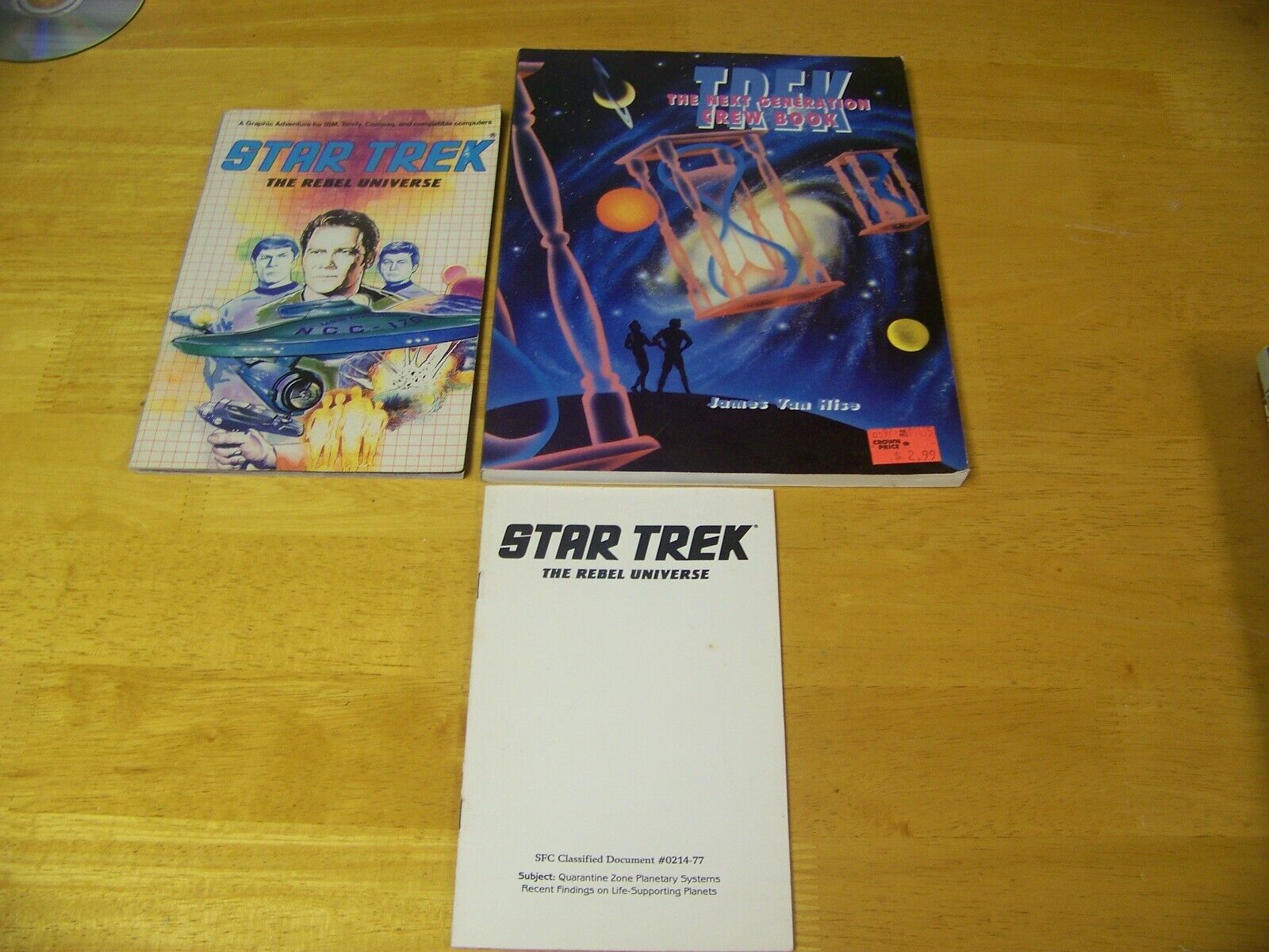 Star Trek Books Technical Manuals, Star Trek Compendum, Crew Book, Rebel Univers Star Trek - фотография #4