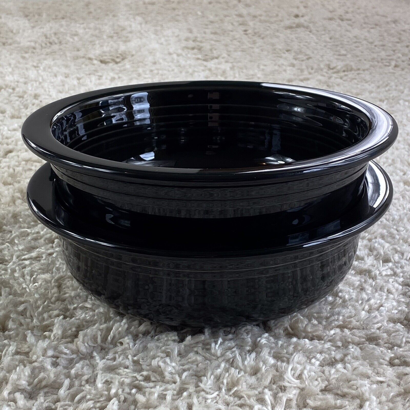 Stoneware Soup Bowls Round Solid Black Rimmed 8 in Set of 2 unmarked - фотография #2
