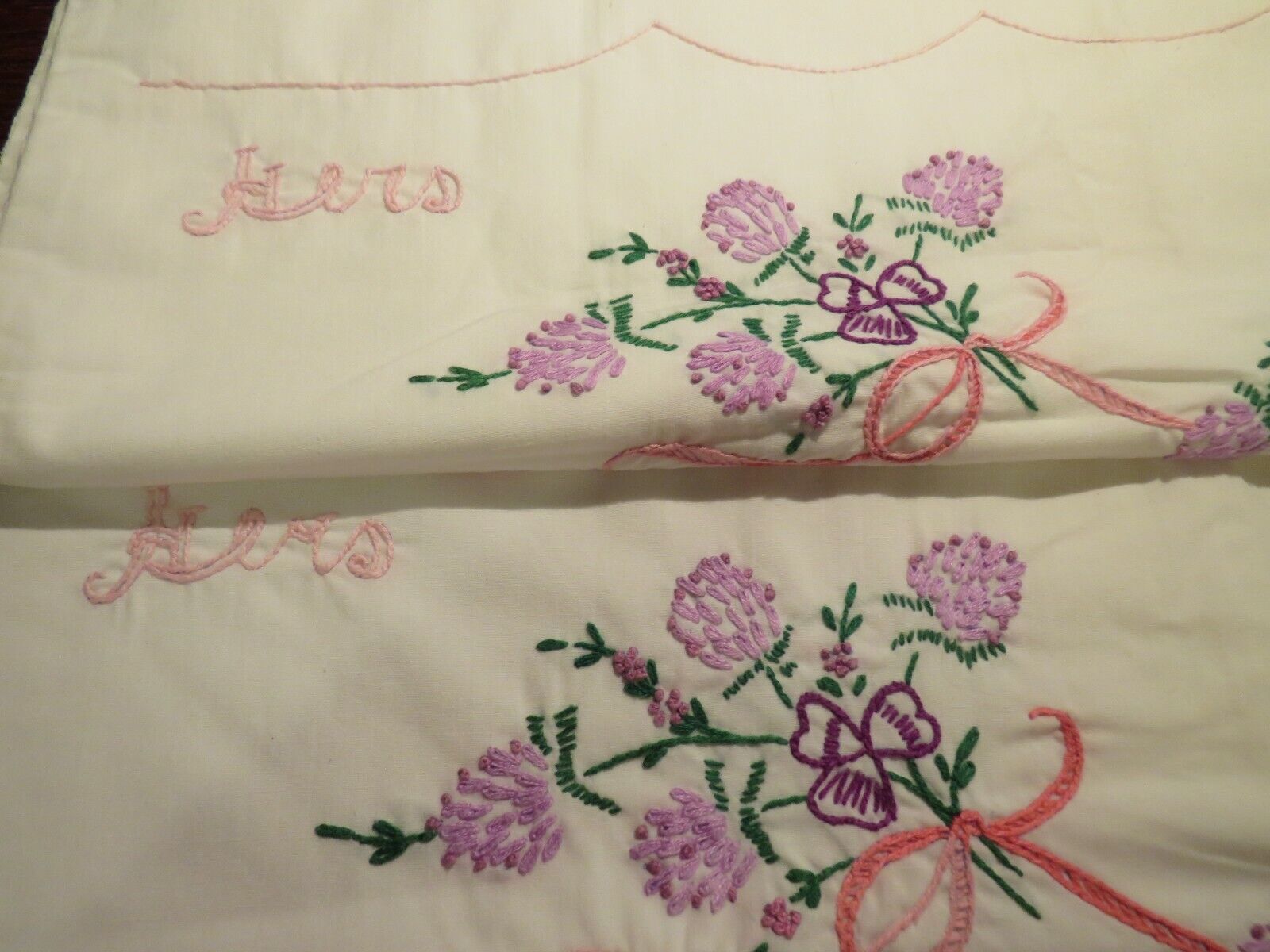 Pair Of Pretty Purple/Pink Floral Vintage Std. Embroidered Pillow Cases  Handmade - фотография #2