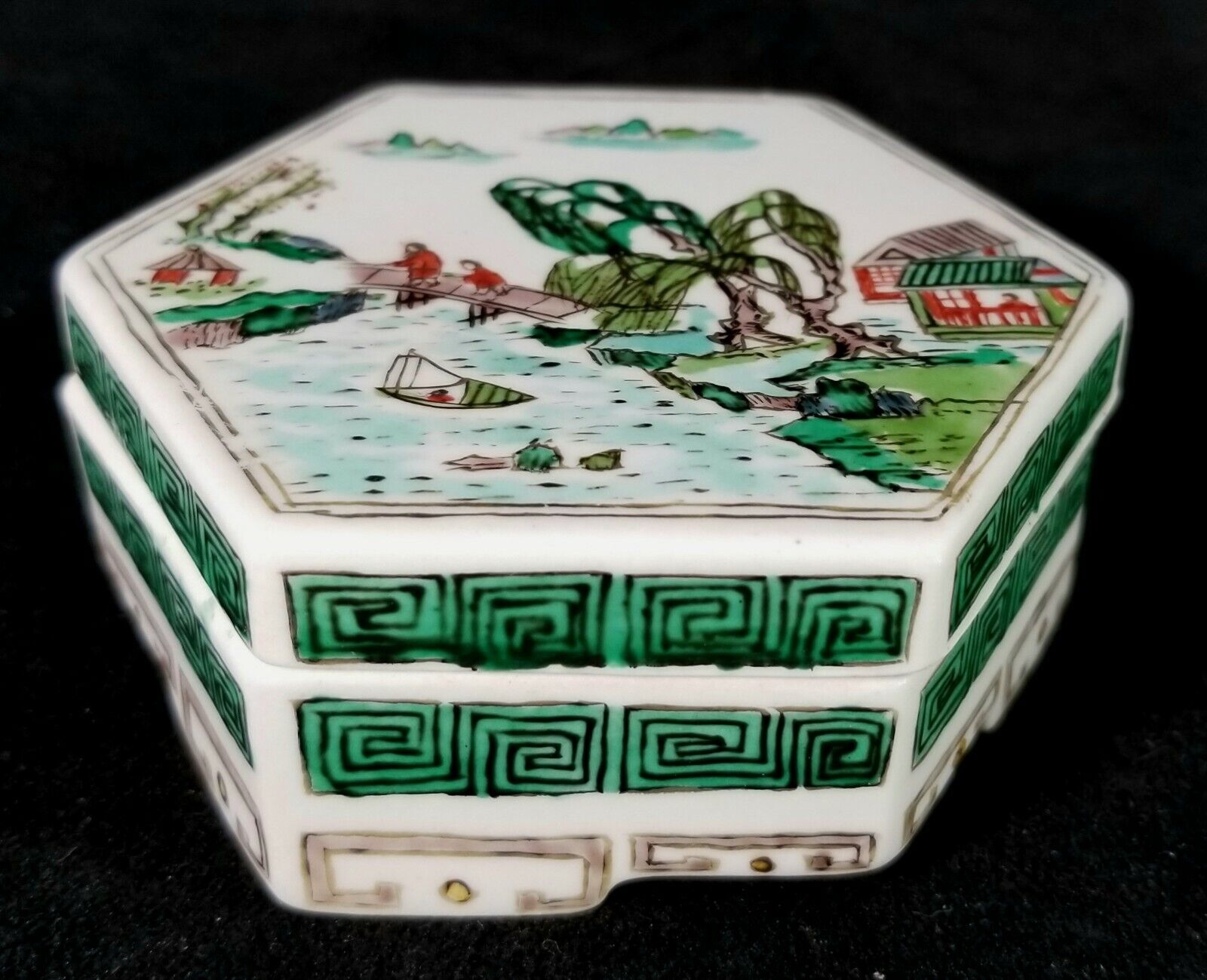 Antique Hand Painted River Scene On Hexagonal Porcelain Trinket Box China EXC Без бренда - фотография #8