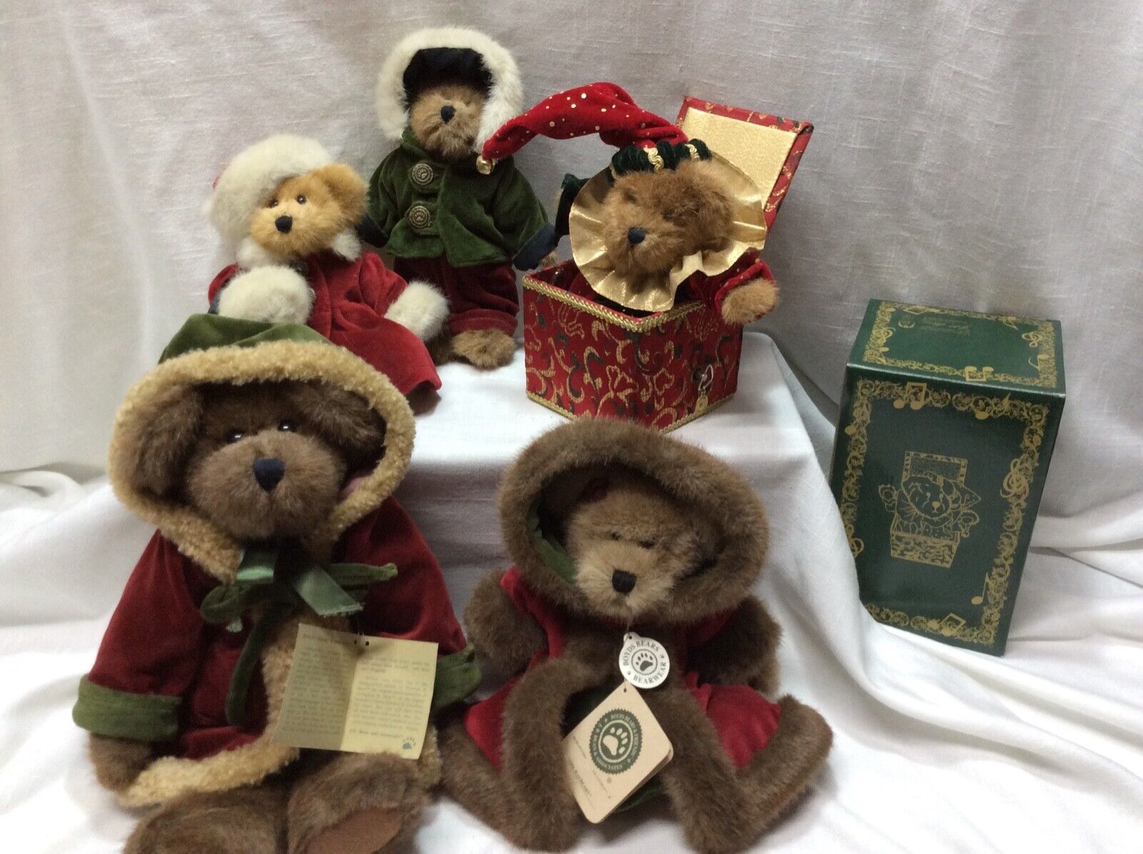 Boyd's Bear Plush Winter Holiday Christmas Theme Lot of Five / 5 Boyds
