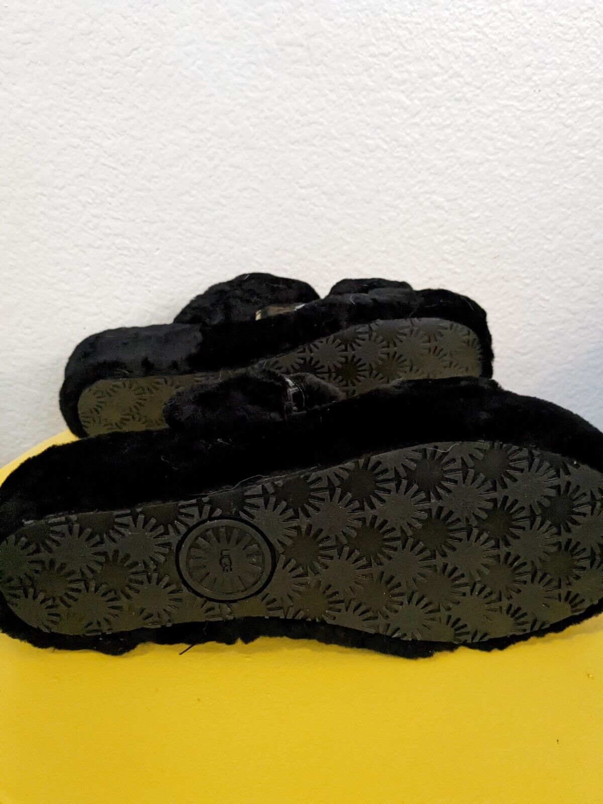 NWT UGG Fluff Yeah Slide Black Woman's Sheepskin Slipper Sandals Sz 8 UGG Ugg W Fluff Yeah Slide - фотография #4