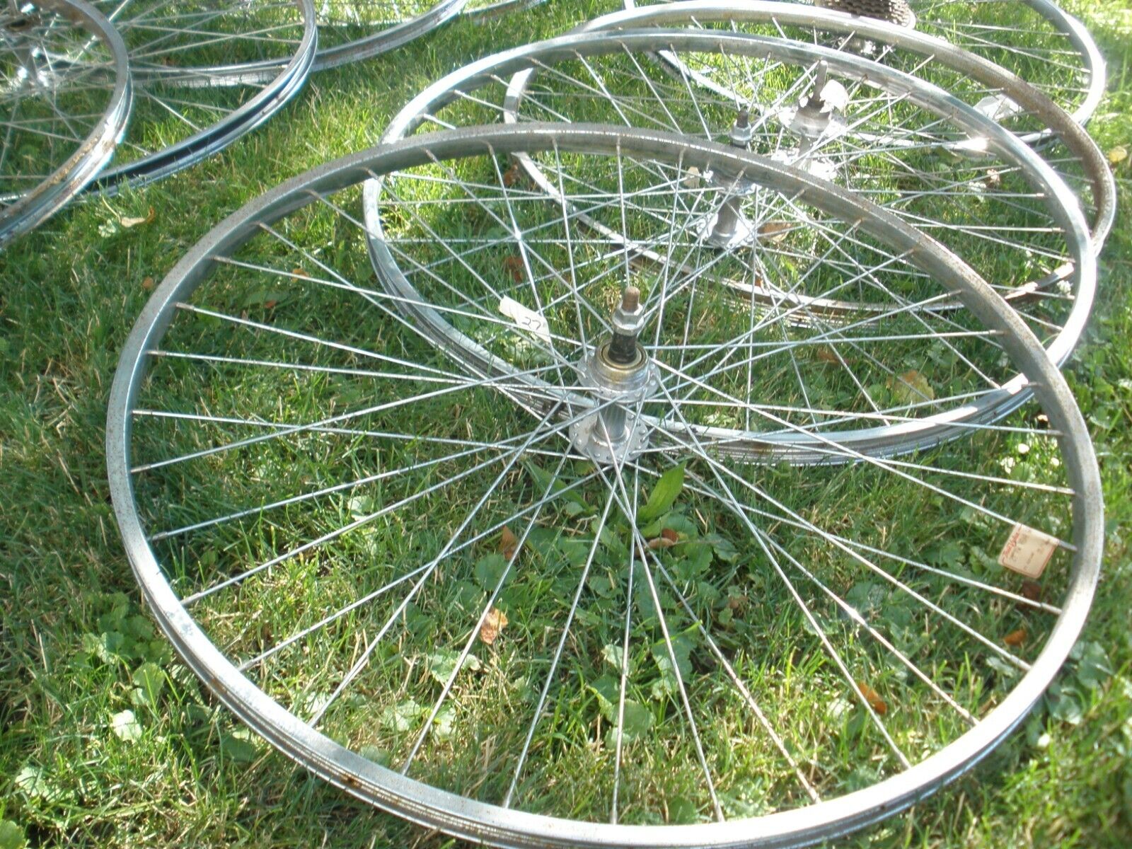 30 Piece Lot Vintage 1970's-90's Bicycle Rims Mixed Size/Style Unknown - фотография #10