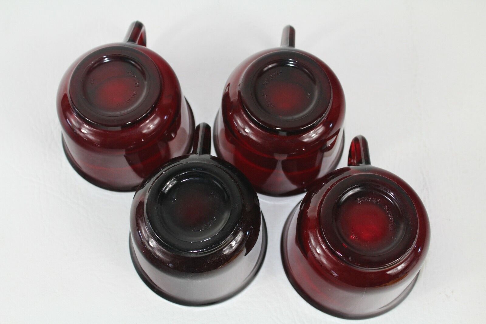 Vintage Arcoroc Ruby Red Coffee Tea Cups Made in France 3" Tall Set of 4  Arcoroc - фотография #4