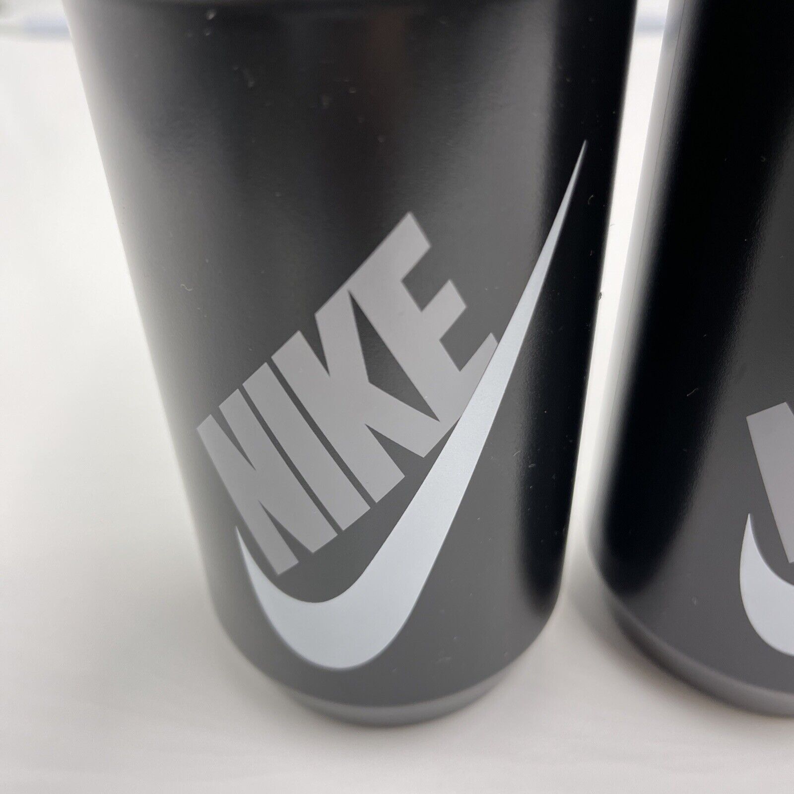 (QTY 4) Nike Squeeze BIG MOUTH BIDON 2.0 650 ML 18OZ Black Water Bottle MSRP $32 Nike 87930 - фотография #4