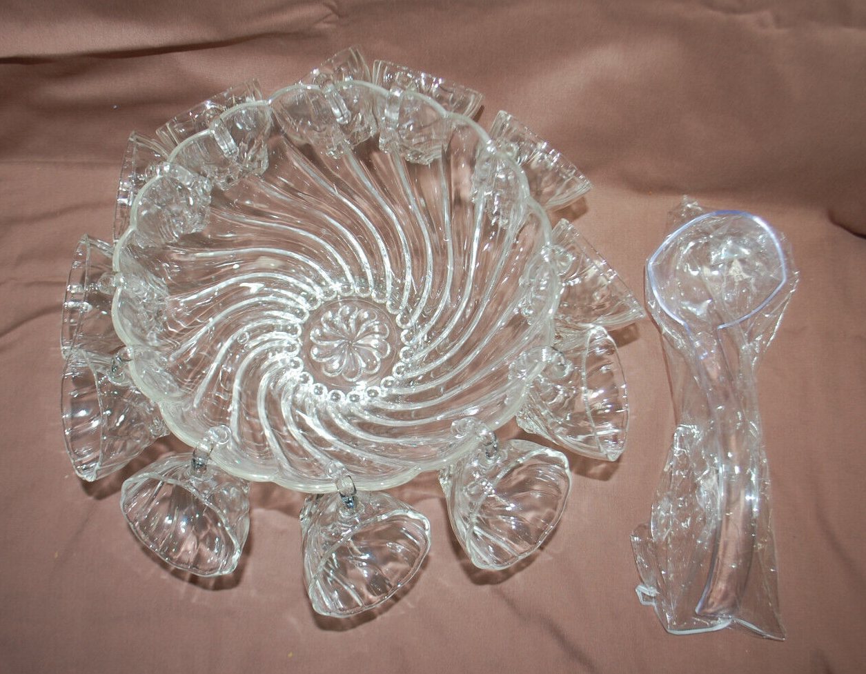 Hazel-Atlas Colonial Swirl Shell Crystal Punch Bowl,Stand,12 Cups & Ladle  T1336 Hazel Atlas - фотография #4