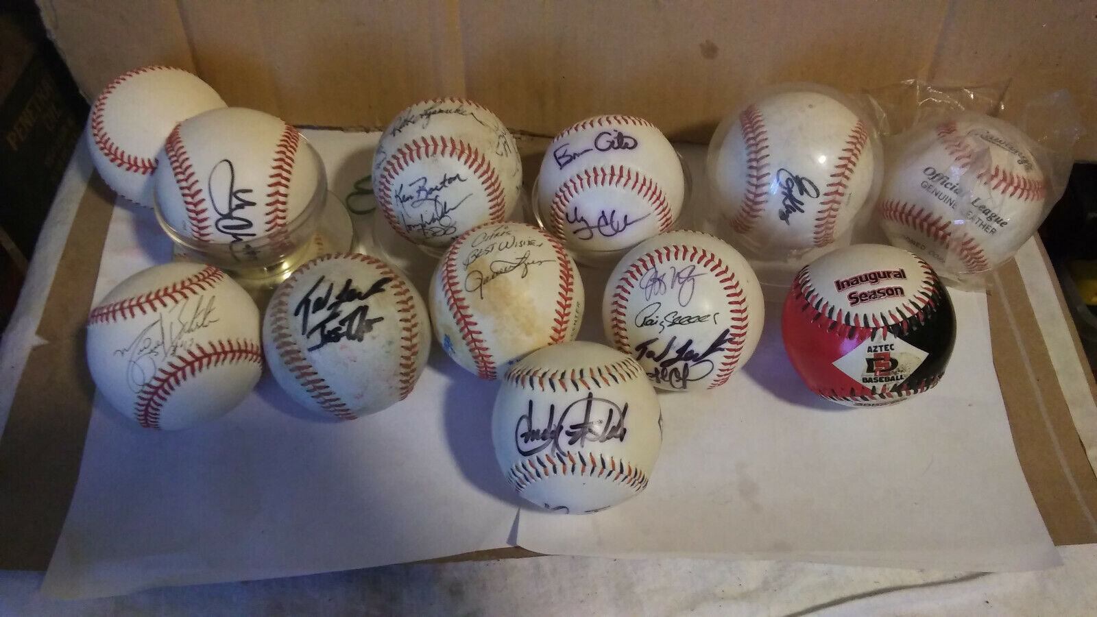 Estate Lot of 9 Signed unknown Autographed Baseballs + 1 AZTEC + 2 UNSIGNED =12 Без бренда