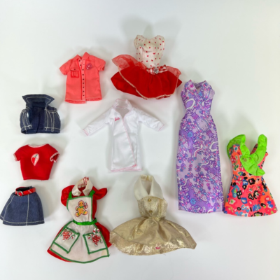 Lot 9 Vintage Barbie Dolls Blonde Brunette Clothing 11 VTG Outfits Dresses 1960s Barbie - фотография #2