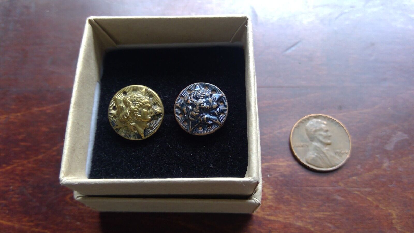 Astrea Antique Metal Brass Victorian Picture Buttons 15mm Lot of 2, 9/16th Inch Без бренда - фотография #4