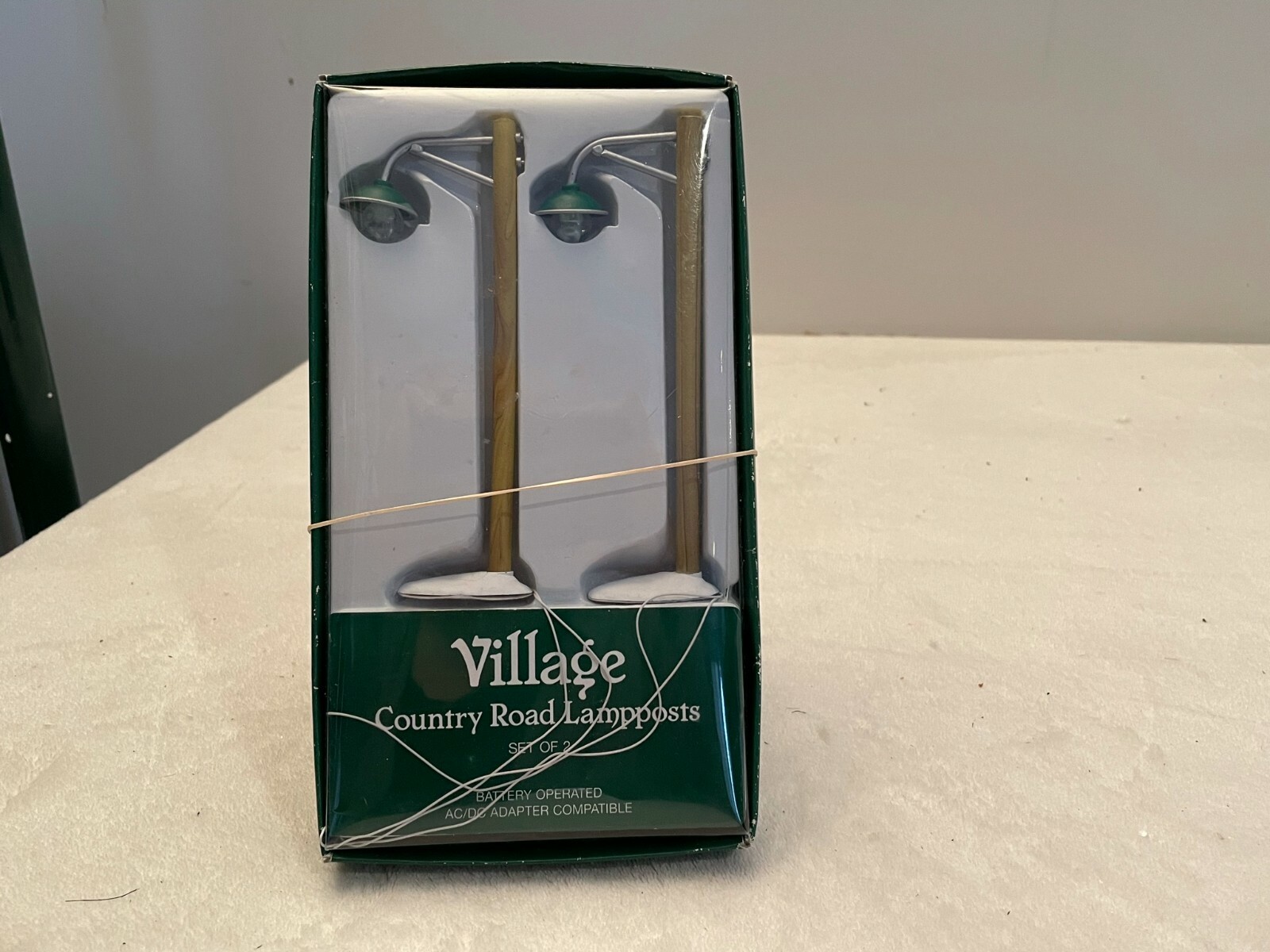 DEPT 56 SNOW VILLAGE COUNTRY ROAD LAMPPOSTS Department 56 - фотография #2
