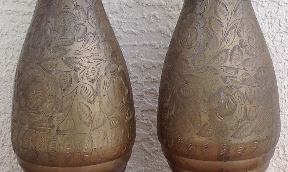 Brass India Vase pair identical, 20th century Anglo, engraved bohemian 225-BF  Без бренда - фотография #3