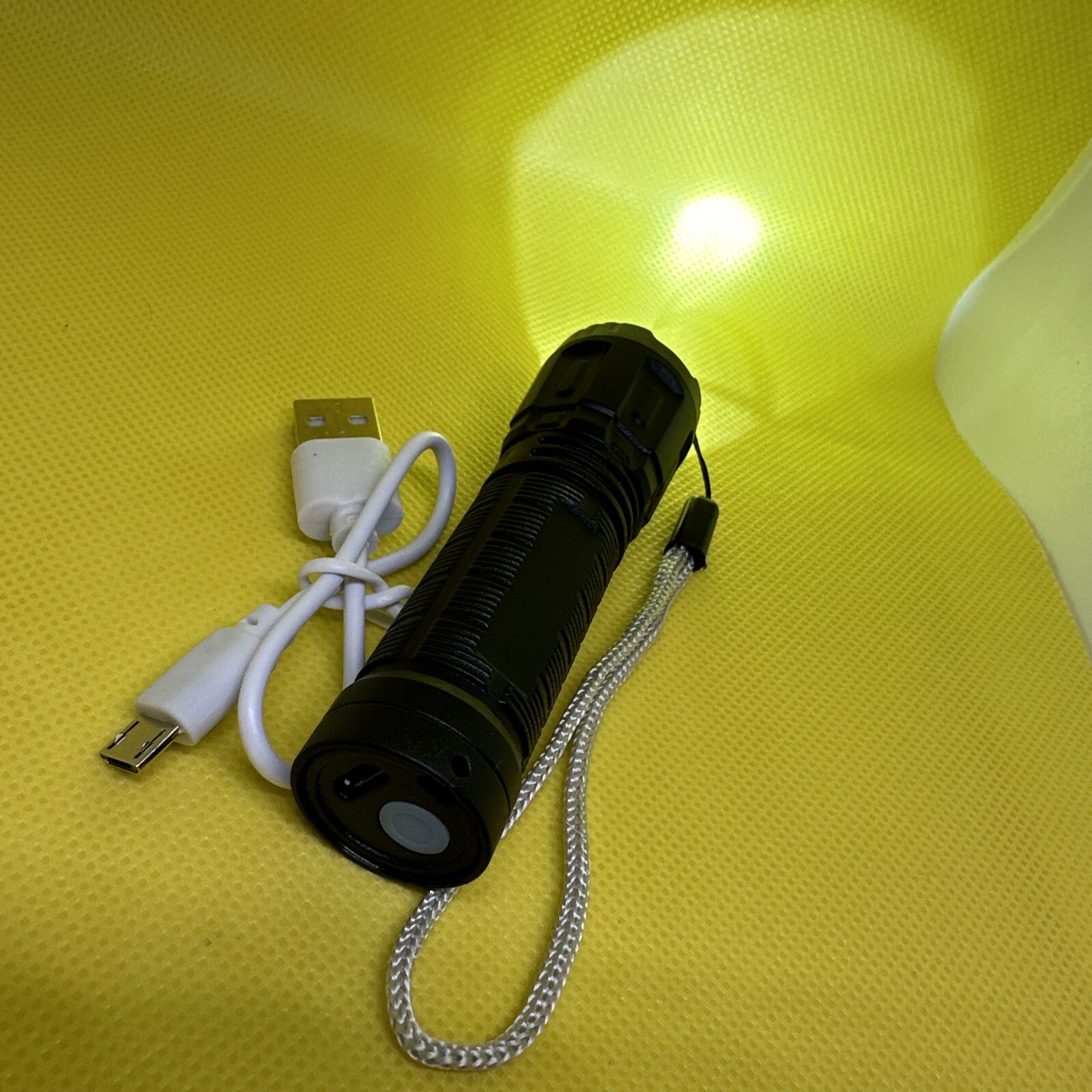 Mini Pocket, USB Rechargeable Waterproof Flashlight 3 Available.Very Bright Unbranded - фотография #4