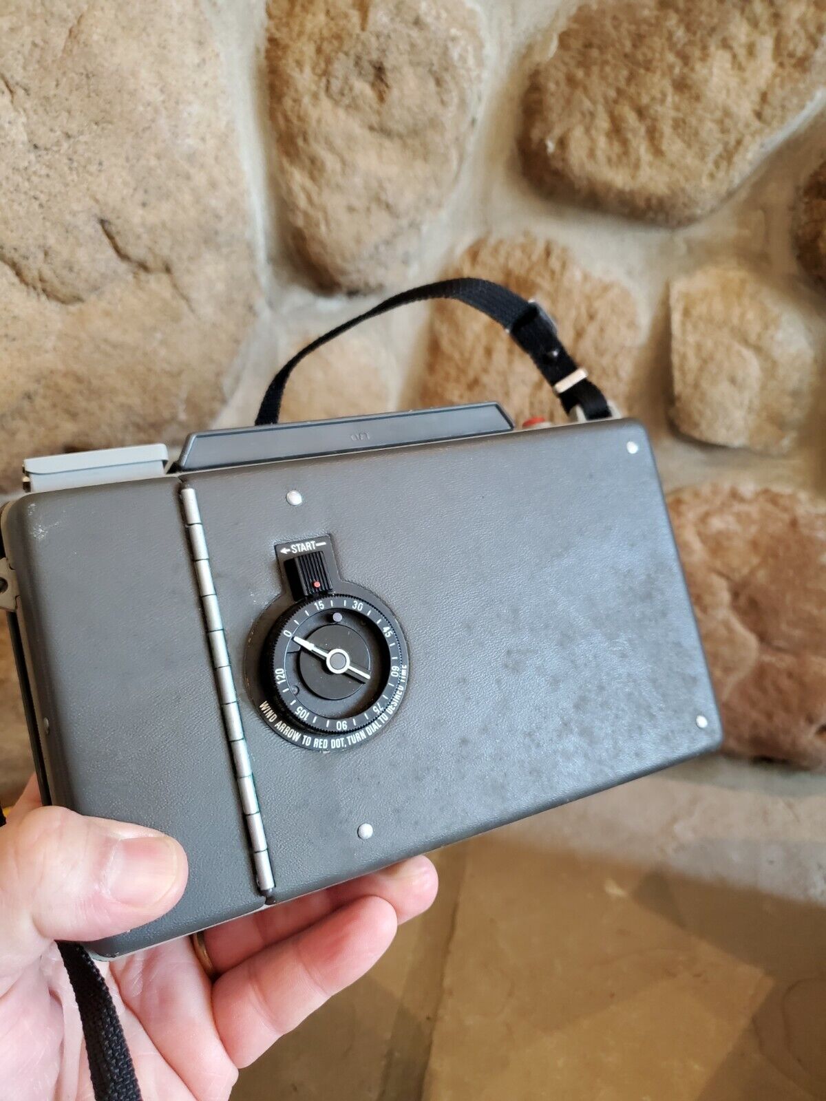Vintage Camera Coll. in Samsonite train luggage Starmite II, Polaroid 440, Globe Polaroid 440 - фотография #9