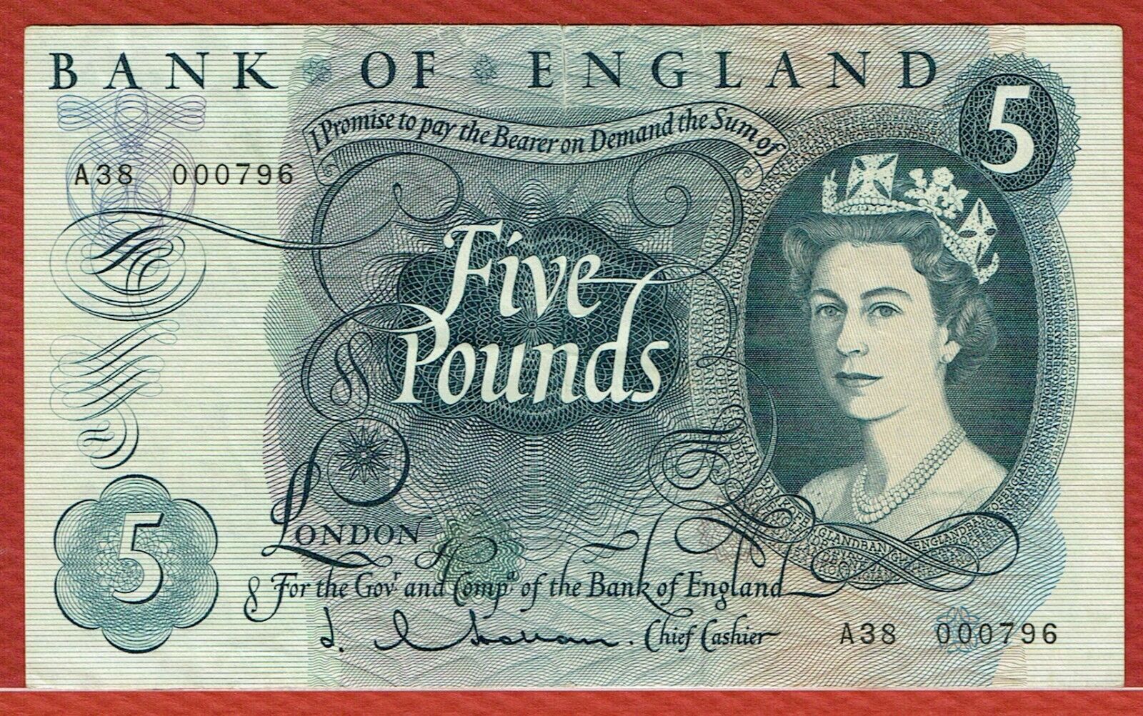 BANK OF ENGLAND 5 £ (PICK#375a) & 4 DIFFERENT SIGNATURE 1 £ SOLD AS A LOT Без бренда