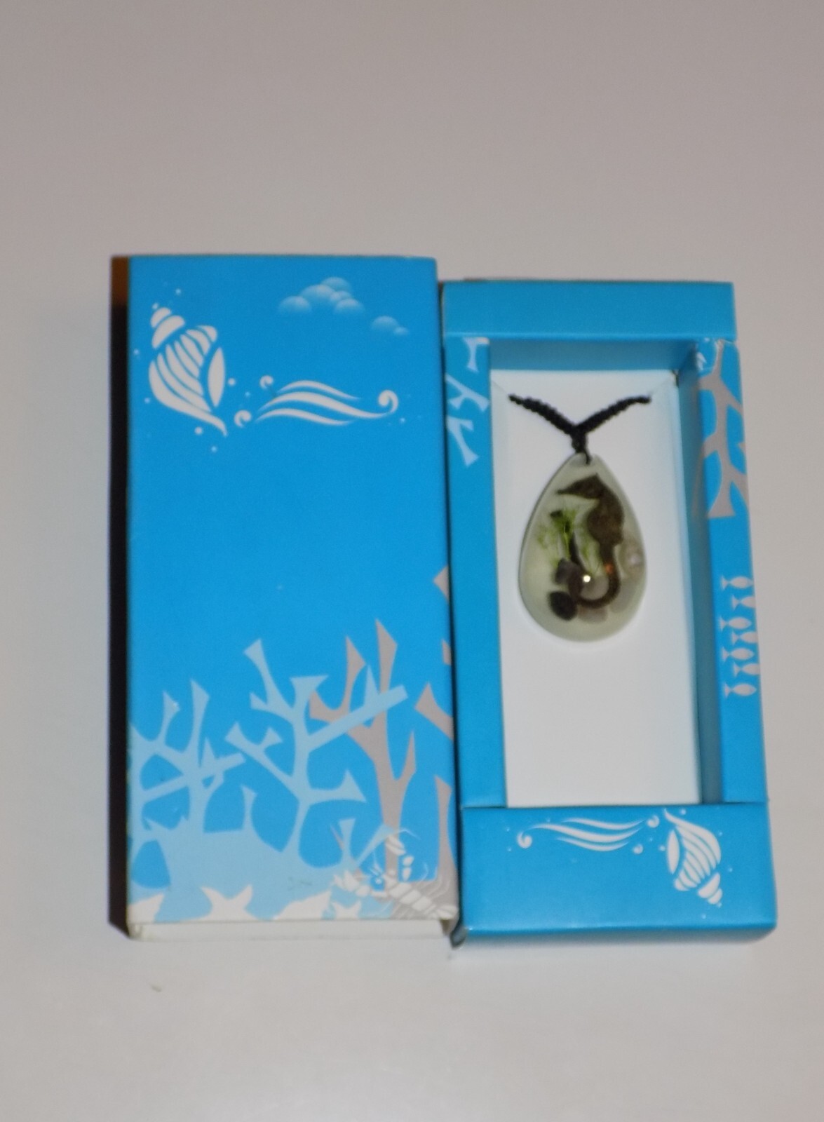 REAL GLOW IN THE DARK SEAHORSE SHELL SPECIMEN NECKLACE ACRYLIC ADJUSTABLE CHAIN Без бренда - фотография #2
