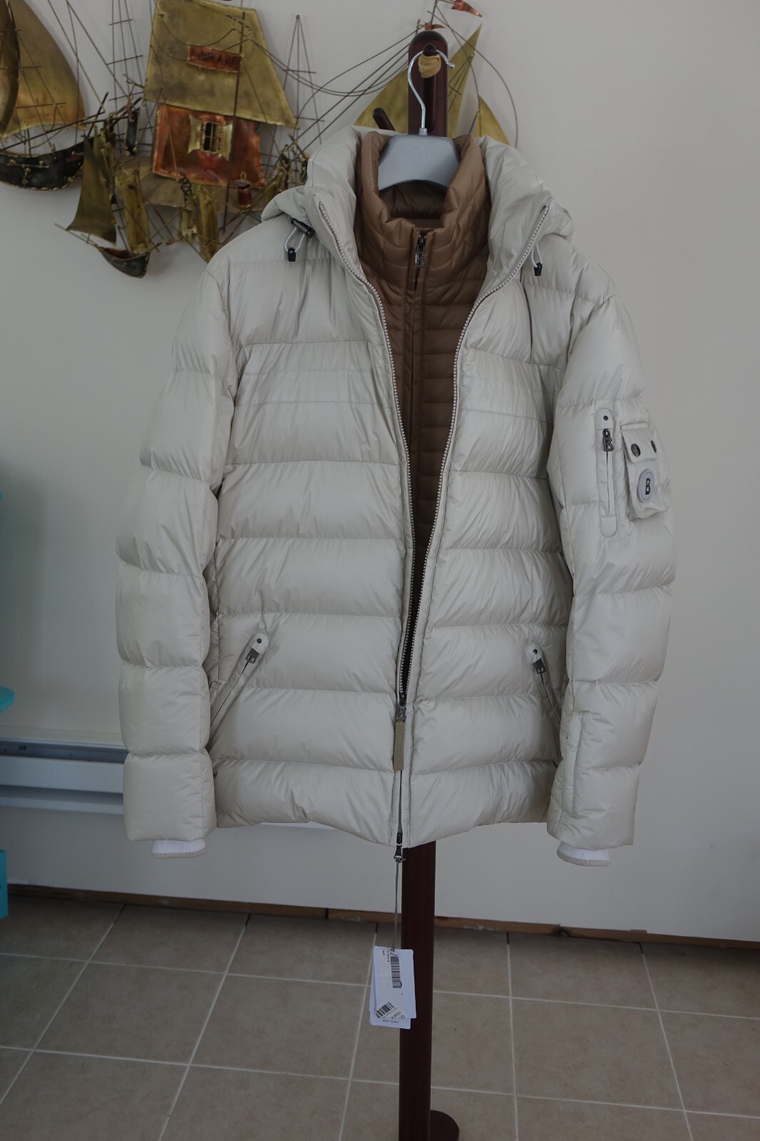 BOGNER Sim-D Down Ski Jacket, Men's 40, Ivory/Caramel, Powder Skirt Bogner - фотография #6
