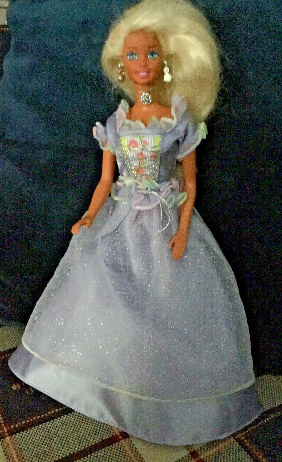 Vintage ( 2 ) 1966 Barbie's dressed  in Formal attire Mattel - фотография #3