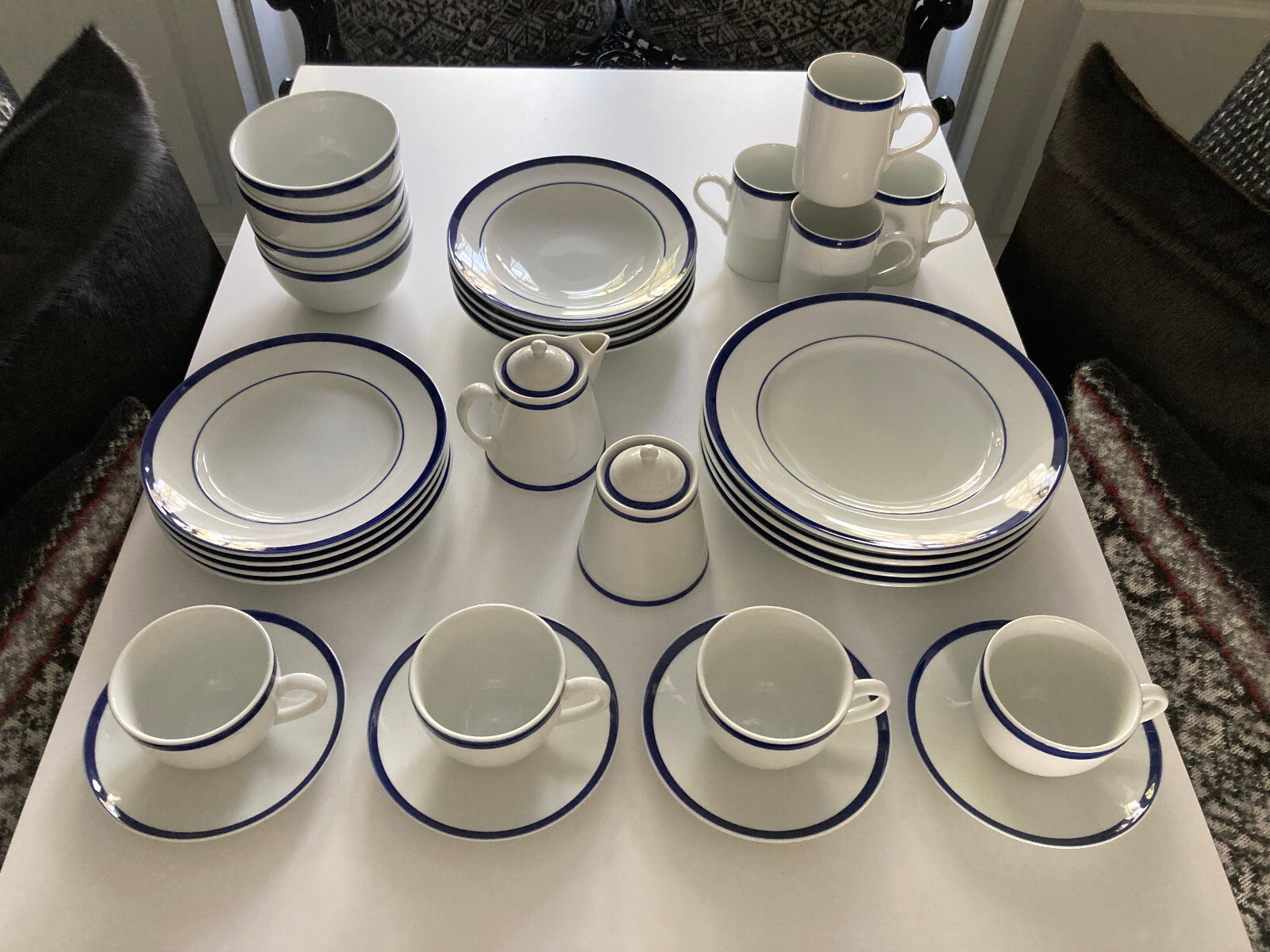 NEW 30pc SET! WILLIAMS SONOMA BRASSERIE BLUE & WHITE PORCELAIN DINNERWARE JAPAN Williams-Sonoma - фотография #3